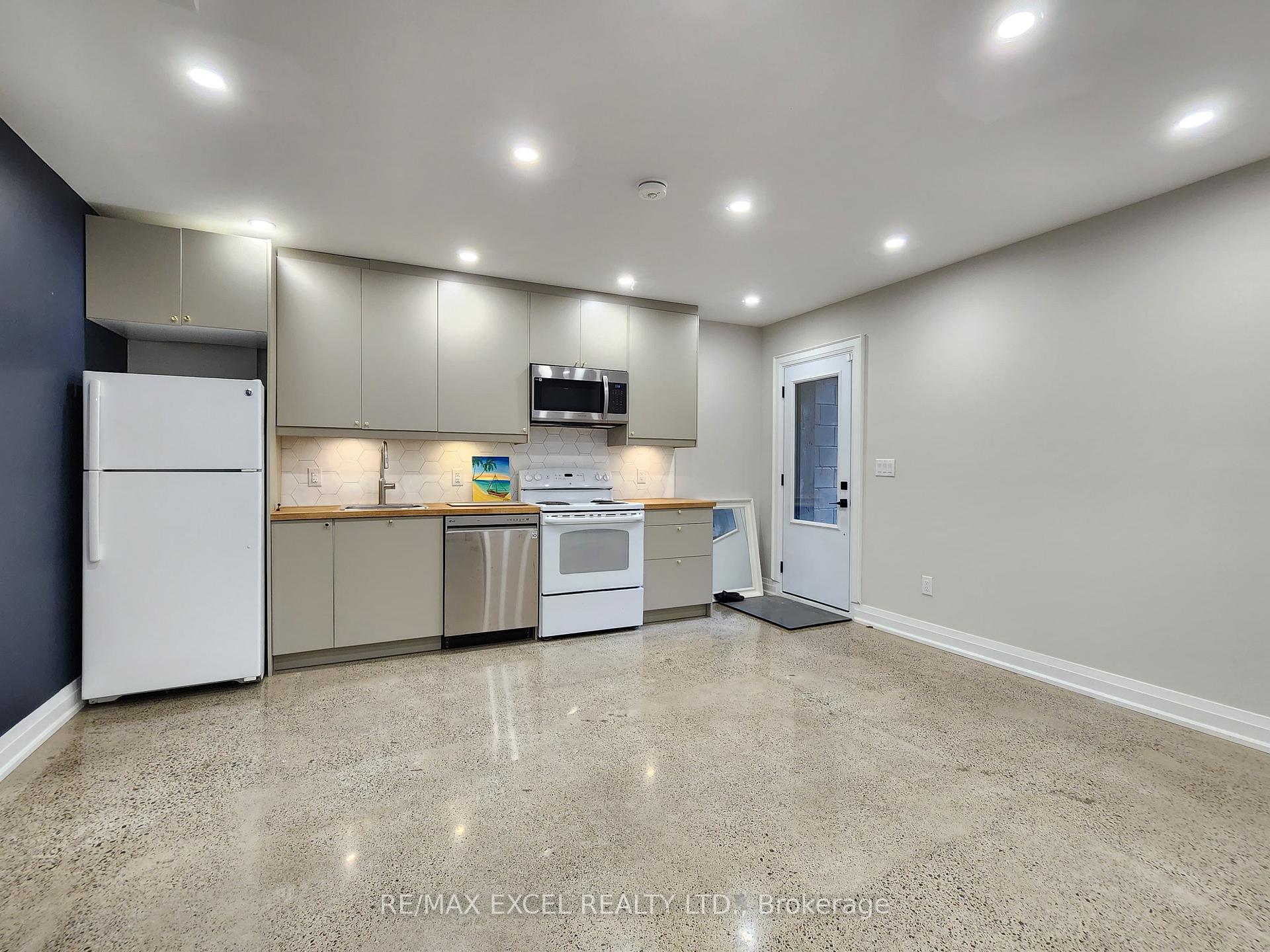 Photo 6 of 167 Colin Avenue, Toronto, Yonge-Eglinton — HOMEH