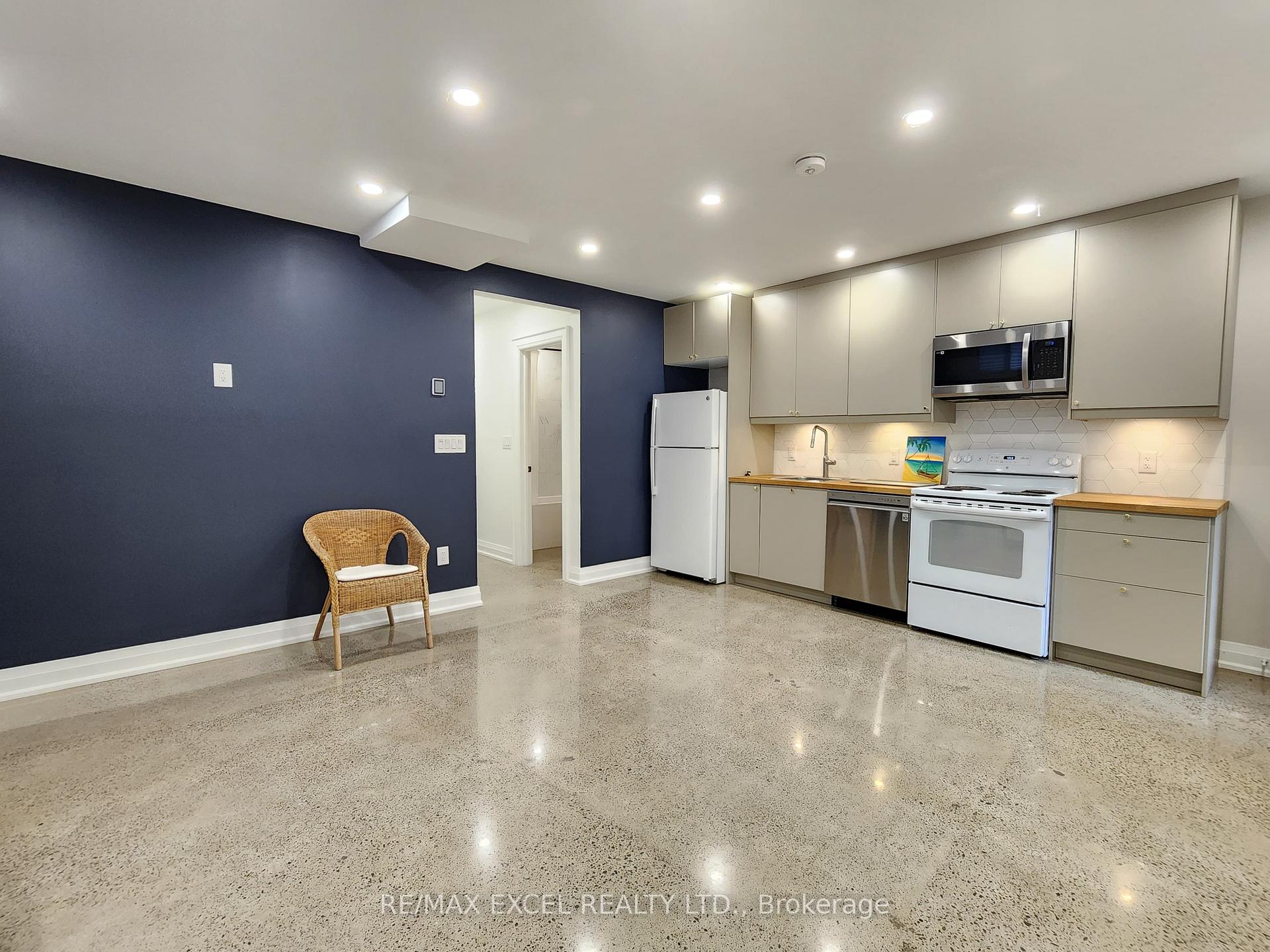 Photo 5 of 167 Colin Avenue, Toronto, Yonge-Eglinton — HOMEH