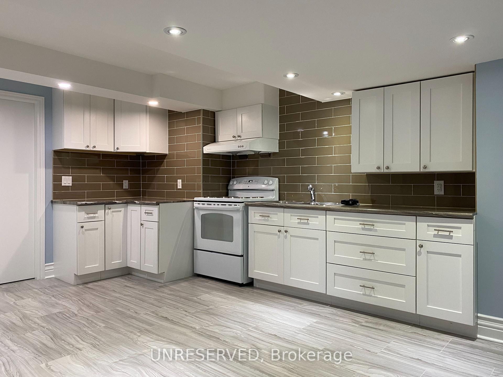 Photo 7 of 202 Cresthaven Road, Brampton, Snelgrove — HOMEH
