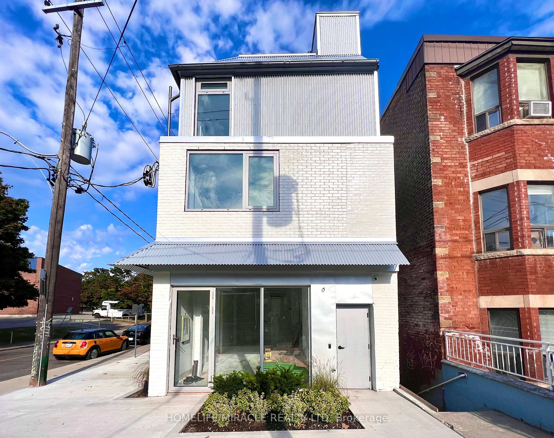 Photo 1 of Unit Unit 2, 299 Ossington Avenue, Toronto, Trinity-Bellwoods — HOMEH