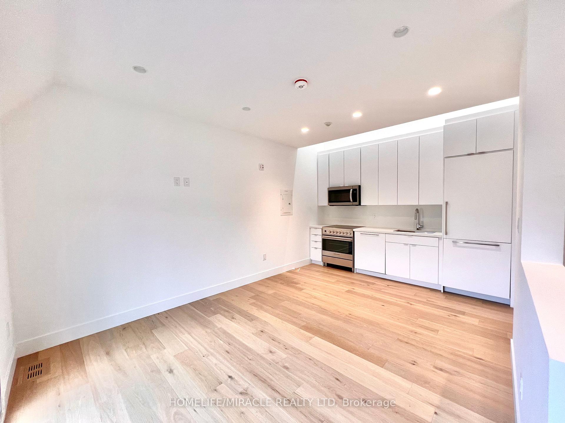 Photo 3 of Unit Unit 2, 299 Ossington Avenue, Toronto, Trinity-Bellwoods — HOMEH