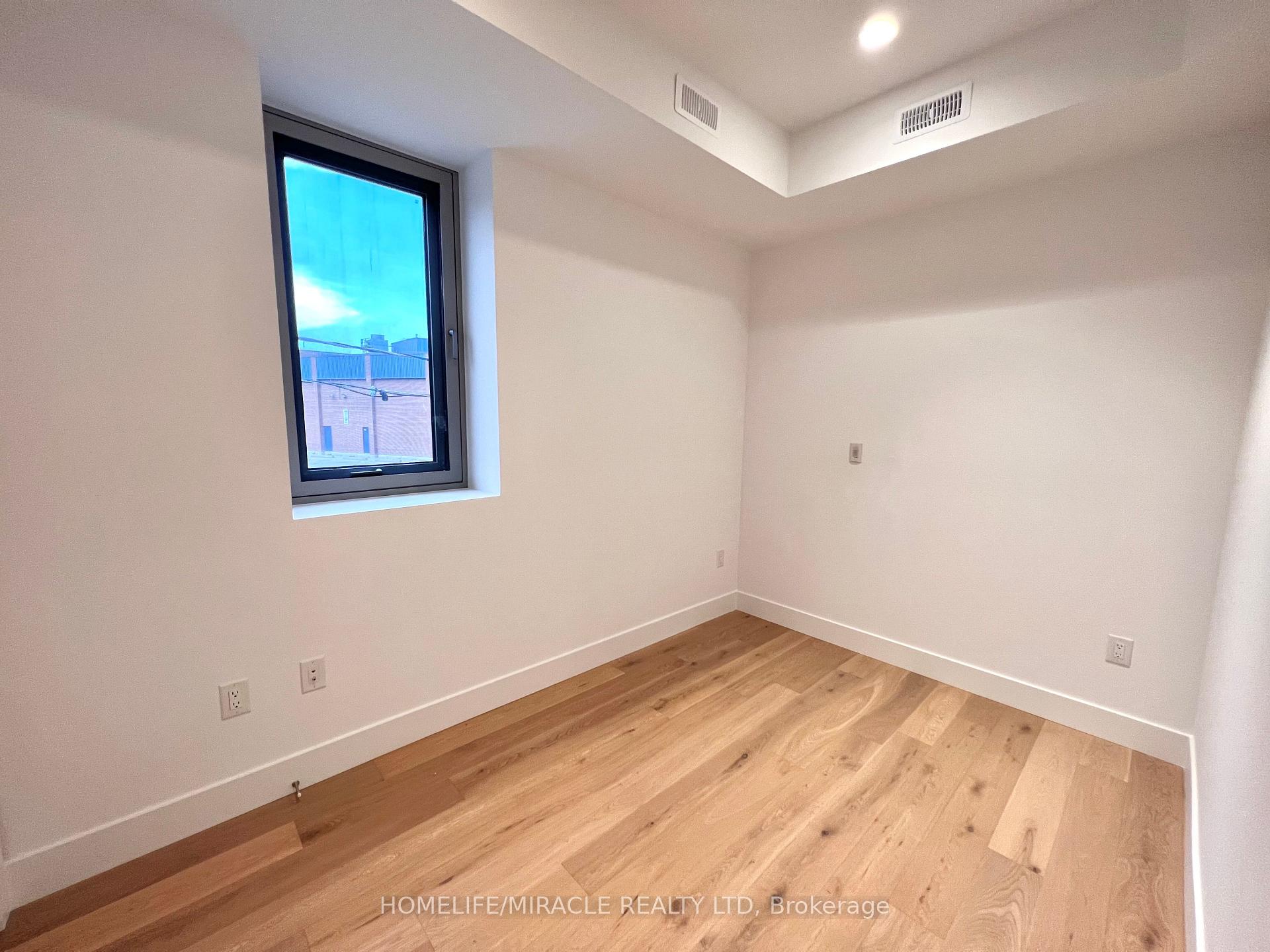 Photo 7 of Unit Unit 2, 299 Ossington Avenue, Toronto, Trinity-Bellwoods — HOMEH
