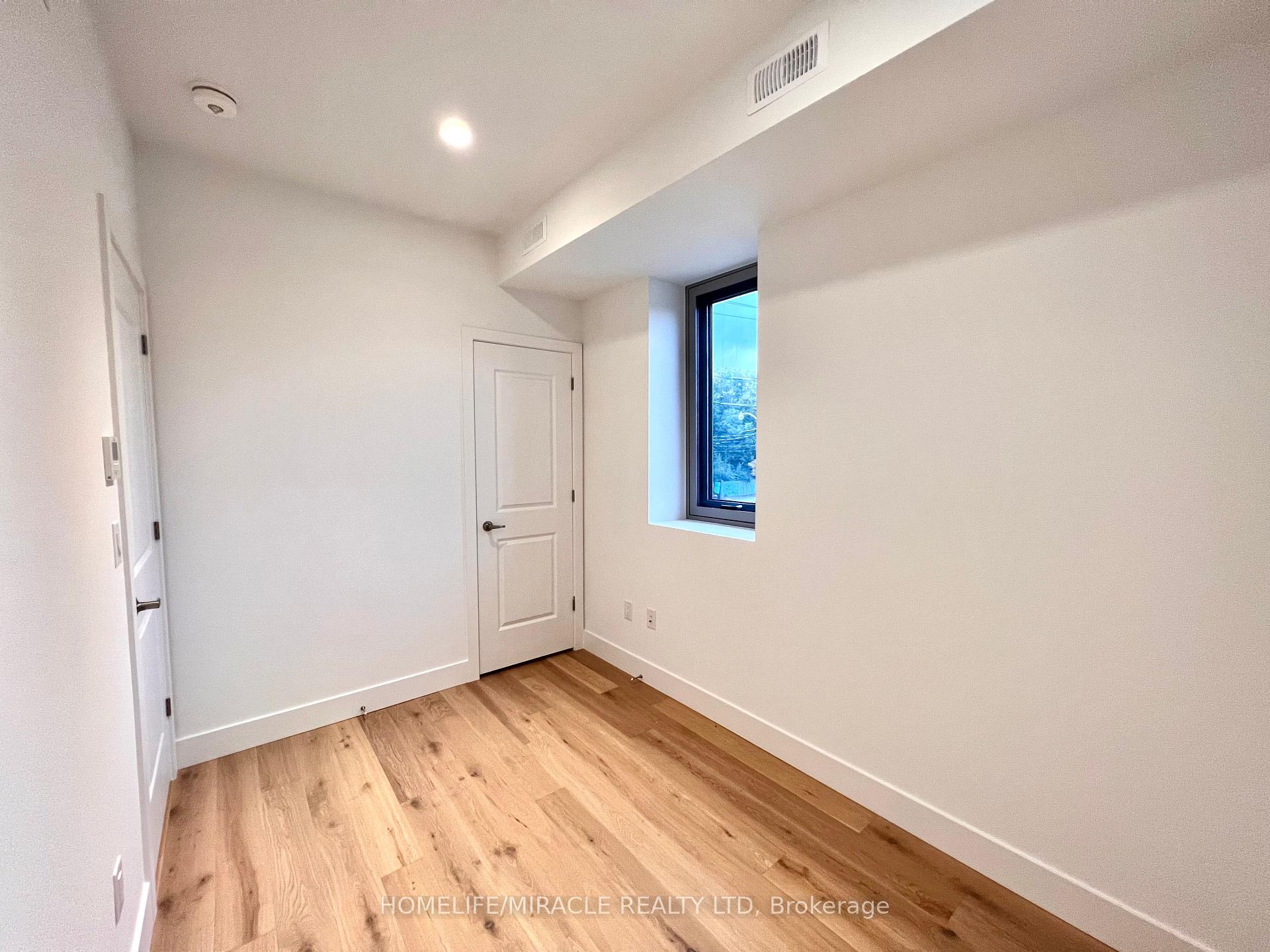 Photo 4 of Unit Unit 2, 299 Ossington Avenue, Toronto, Trinity-Bellwoods — HOMEH