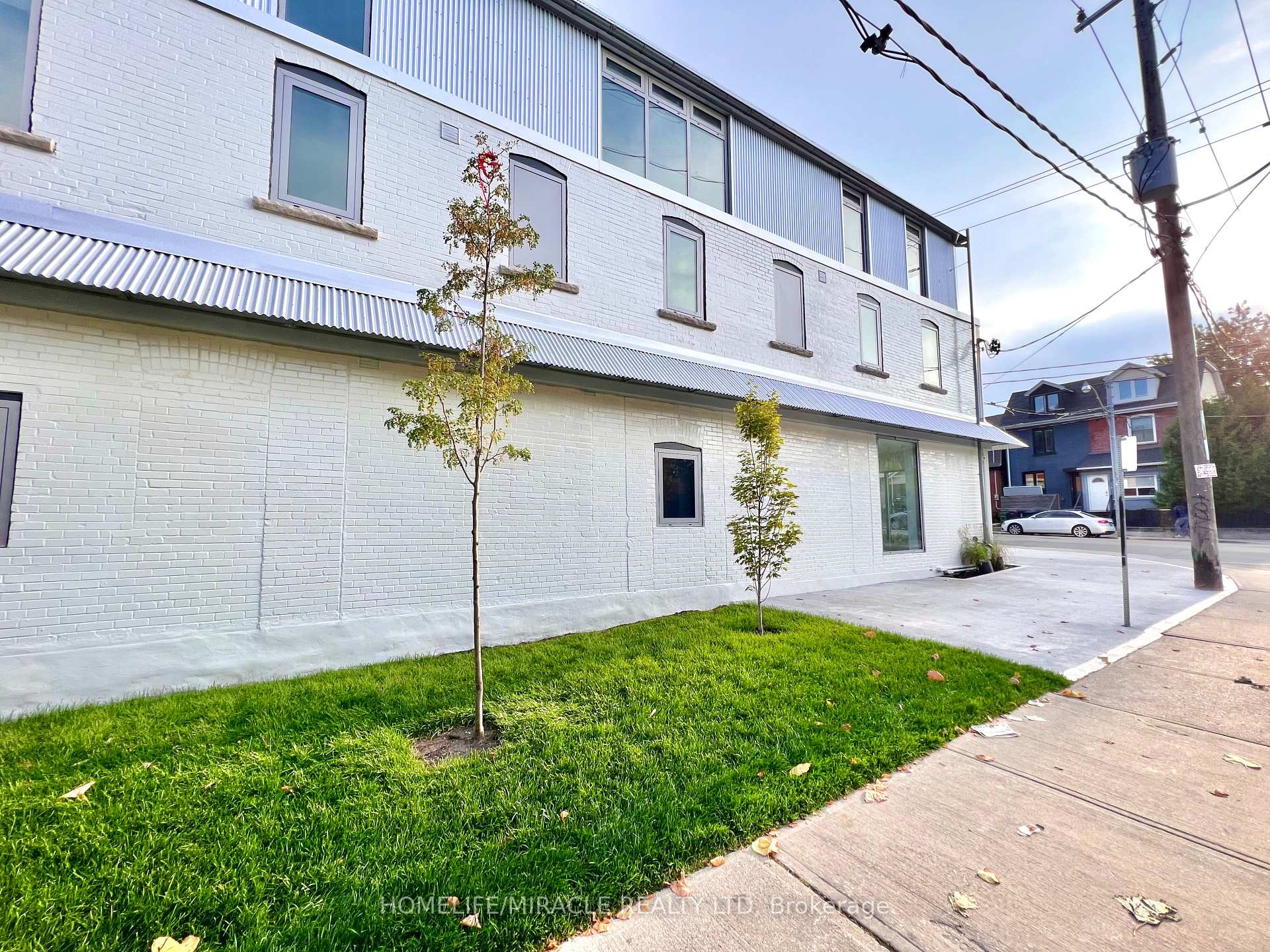 Photo 20 of Unit Unit 2, 299 Ossington Avenue, Toronto, Trinity-Bellwoods — HOMEH