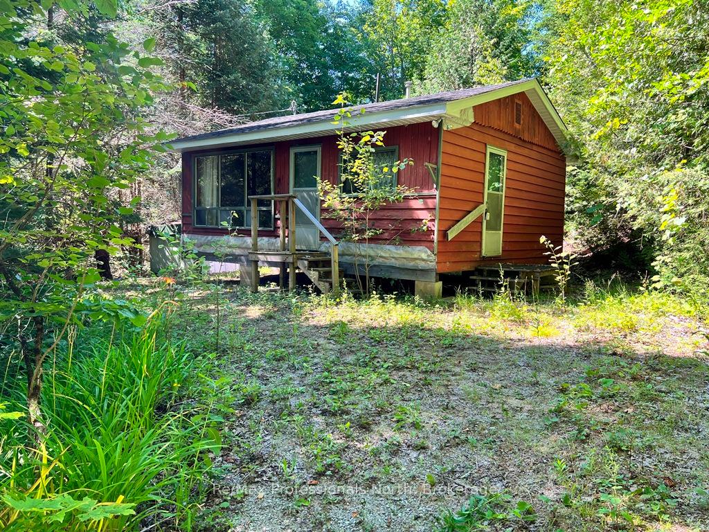 Front of 1443 Clement Lake Road