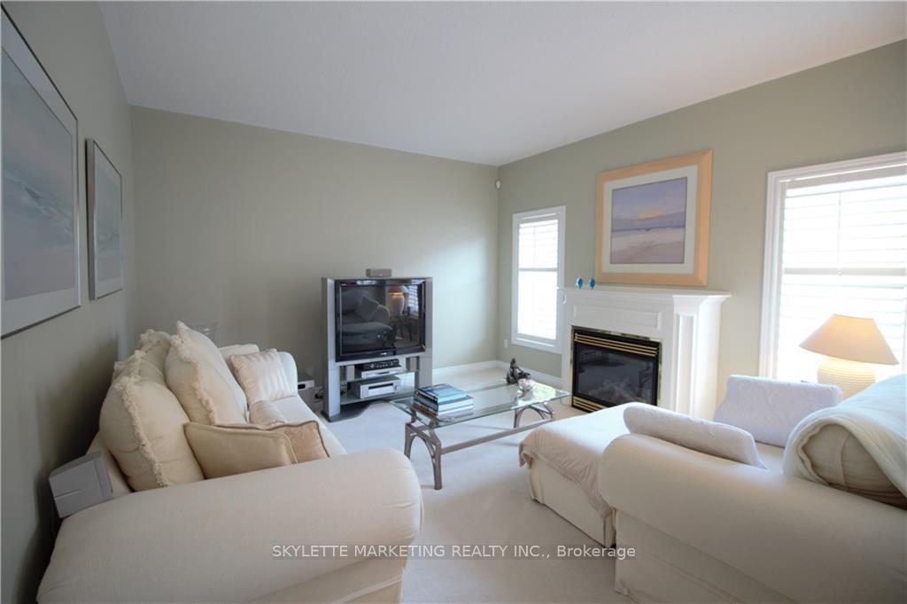 Photo 10 of 9 Bridgenorth Crescent, Hamilton, Stoney Creek — HOMEH