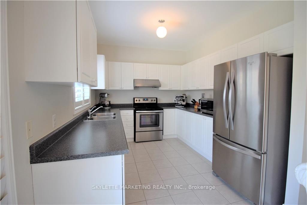Photo 8 of 9 Bridgenorth Crescent, Hamilton, Stoney Creek — HOMEH
