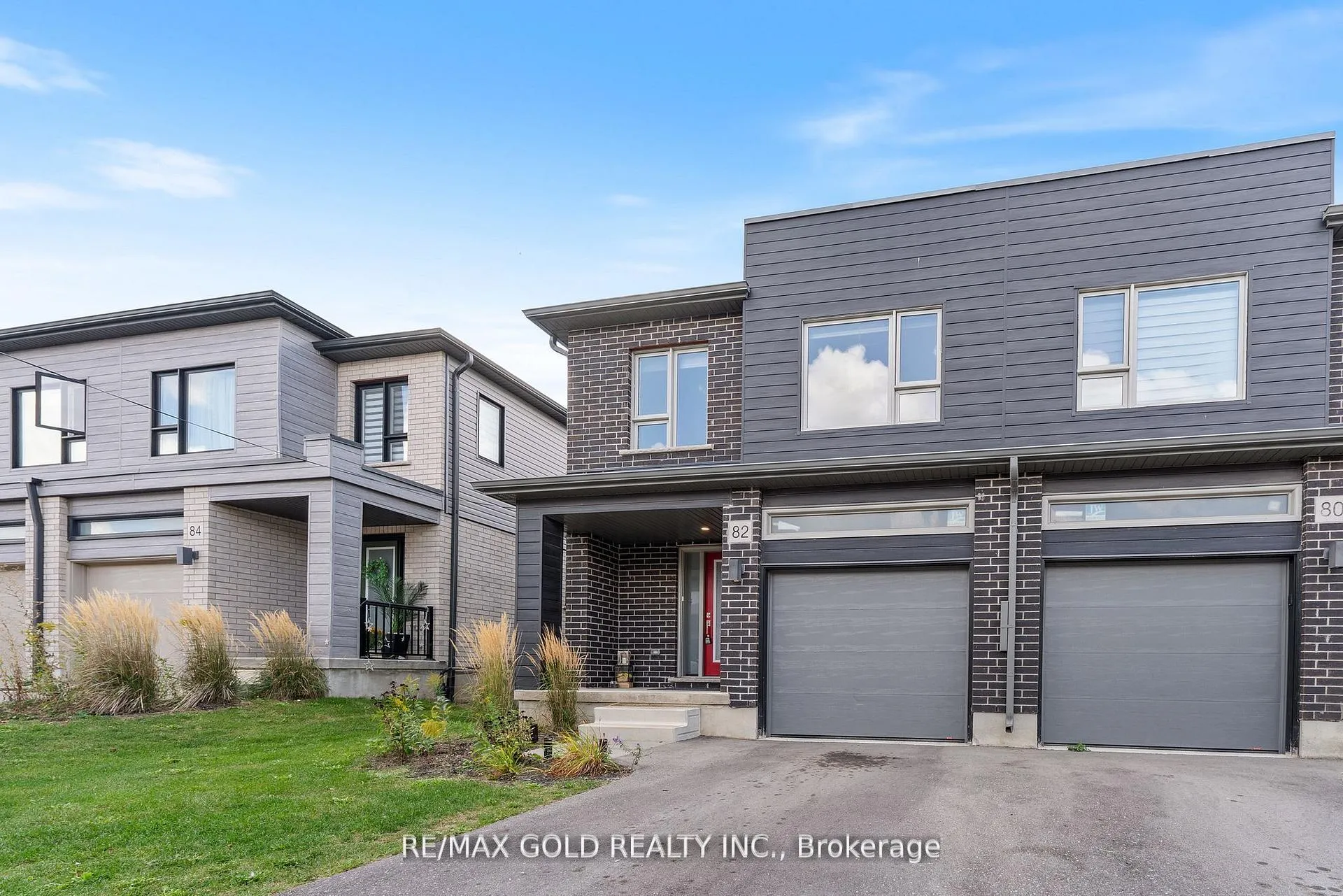 Photo 3 of 82 Pony Way, Kitchener — HOMEH