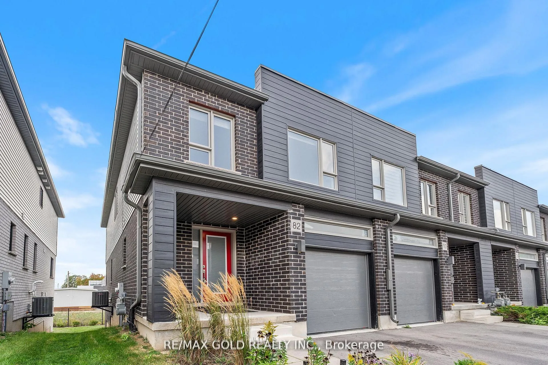 Photo 4 of 82 Pony Way, Kitchener — HOMEH