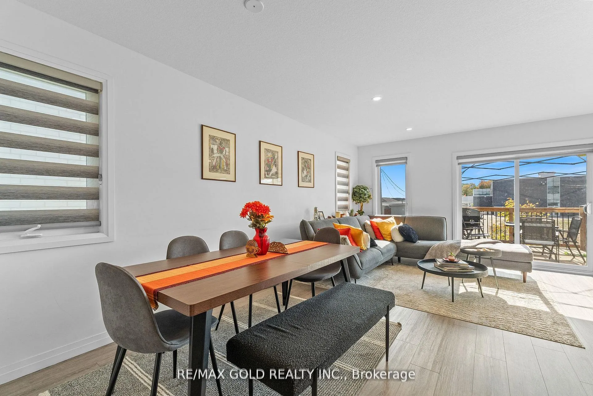 Photo 10 of 82 Pony Way, Kitchener — HOMEH