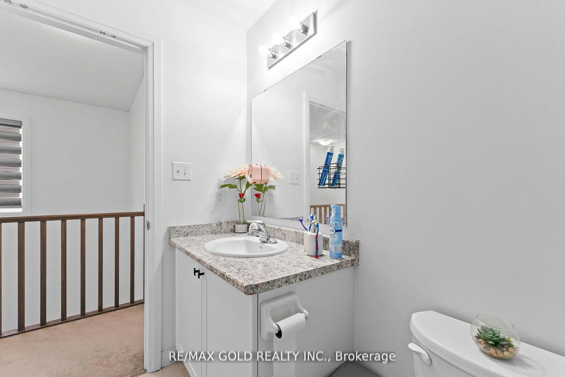 Photo 33 of 82 Pony Way, Kitchener — HOMEH