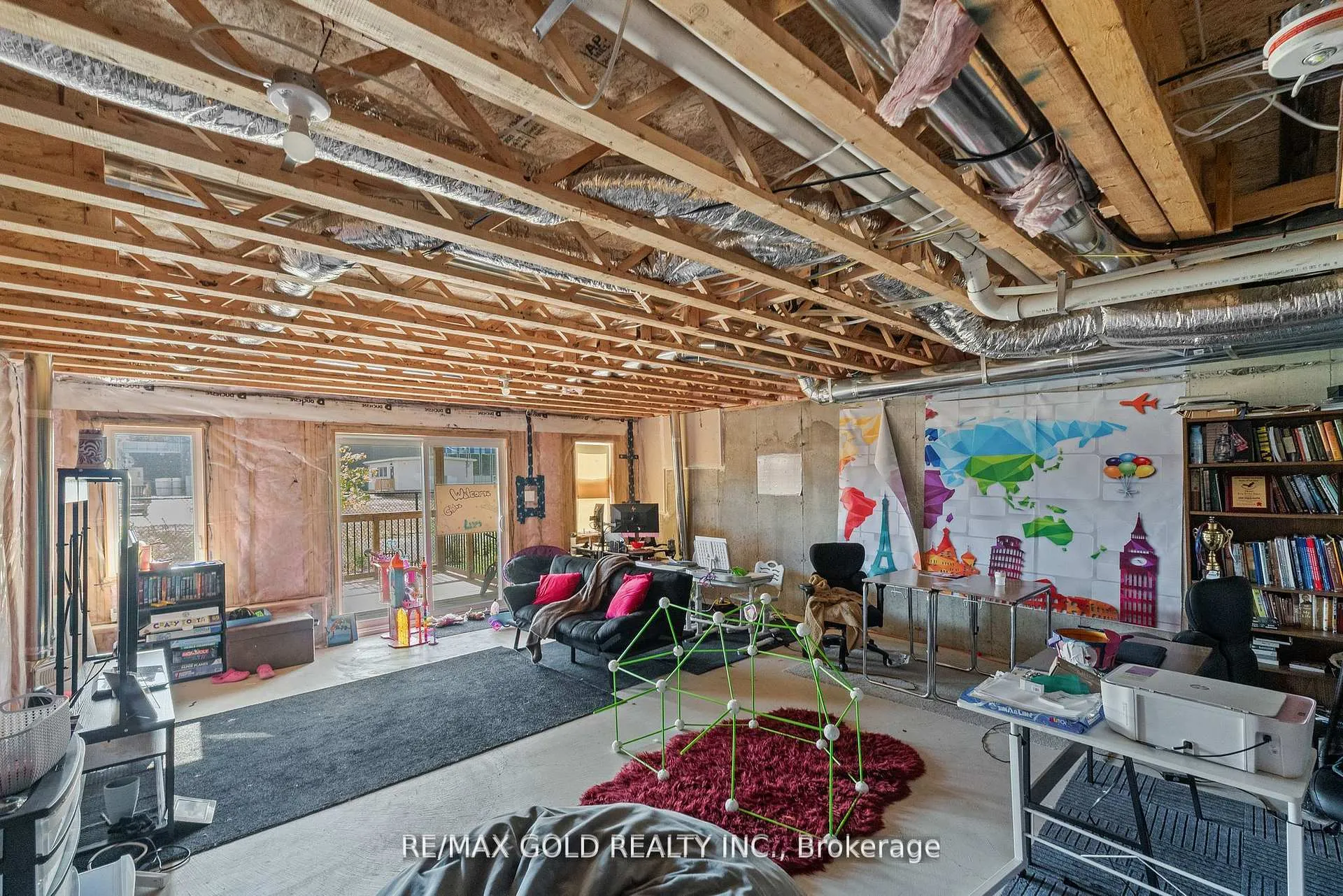 Photo 35 of 82 Pony Way, Kitchener — HOMEH
