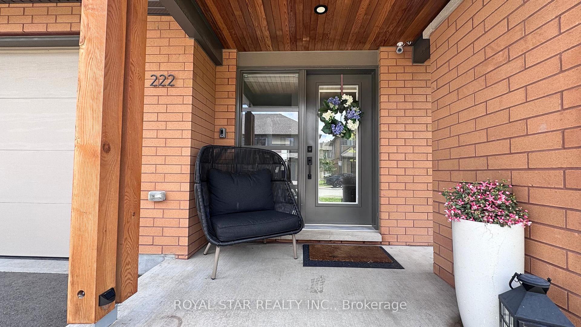 Photo 2 of 222 Pisces Terrace, Ottawa, Leitrim — HOMEH