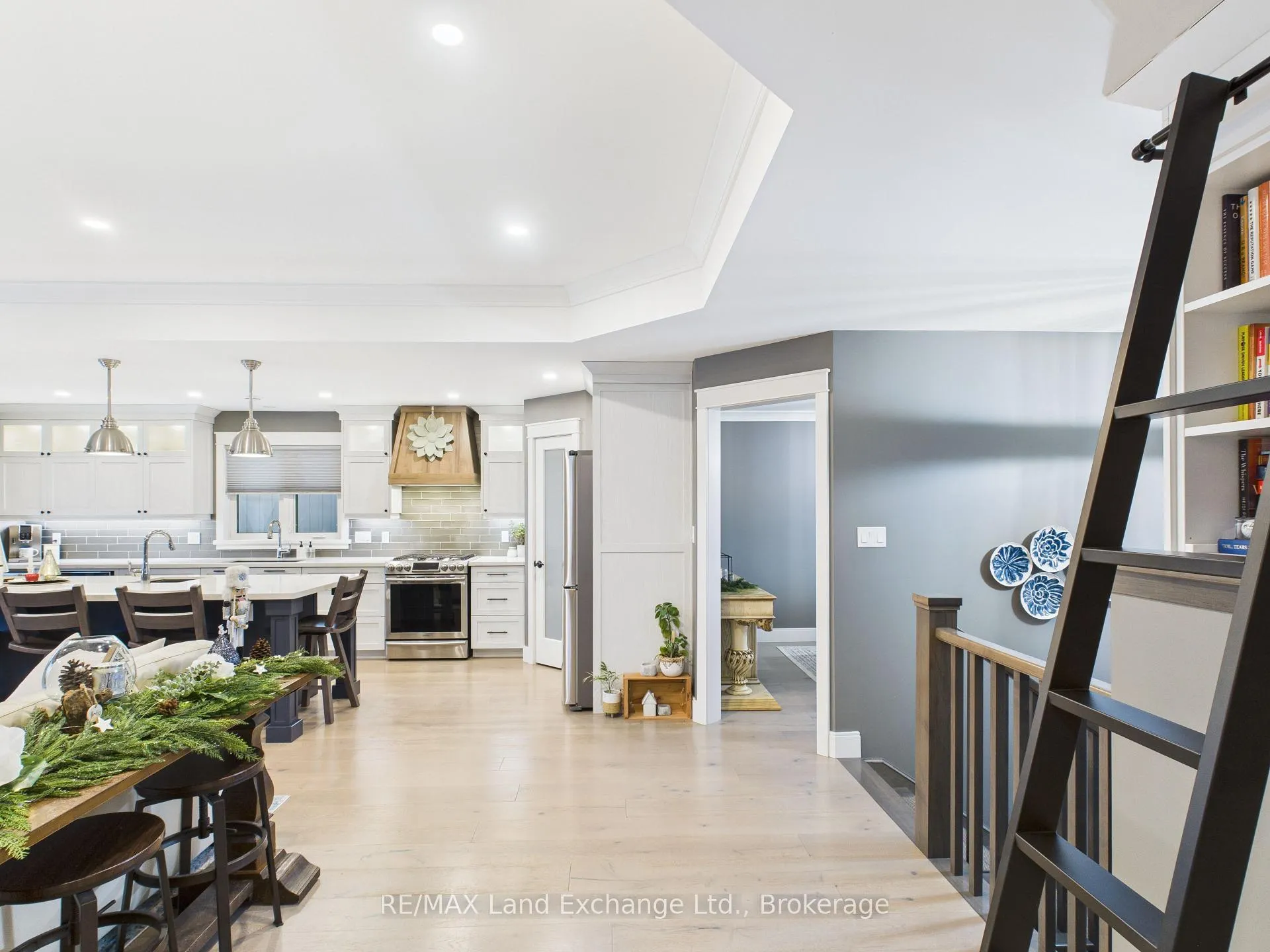Photo 10 of 756 Reynolds Drive, Kincardine — HOMEH