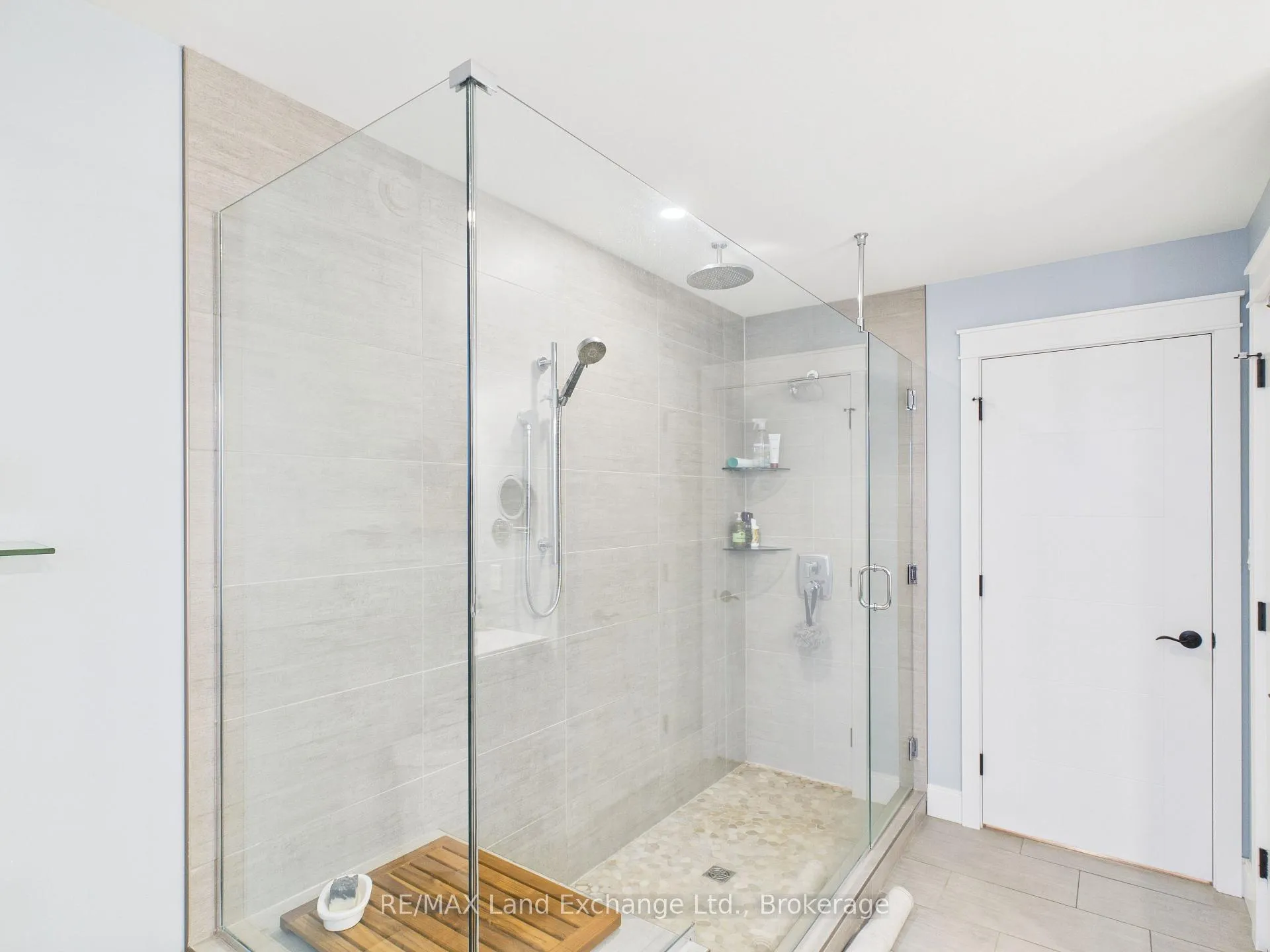 Photo 13 of 756 Reynolds Drive, Kincardine — HOMEH