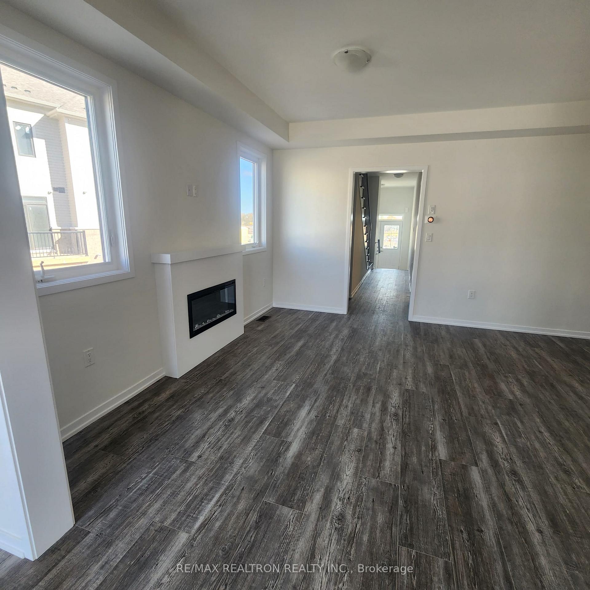 Photo 23 of 1550 Wheatcroft Drive, Oshawa, Kedron — HOMEH