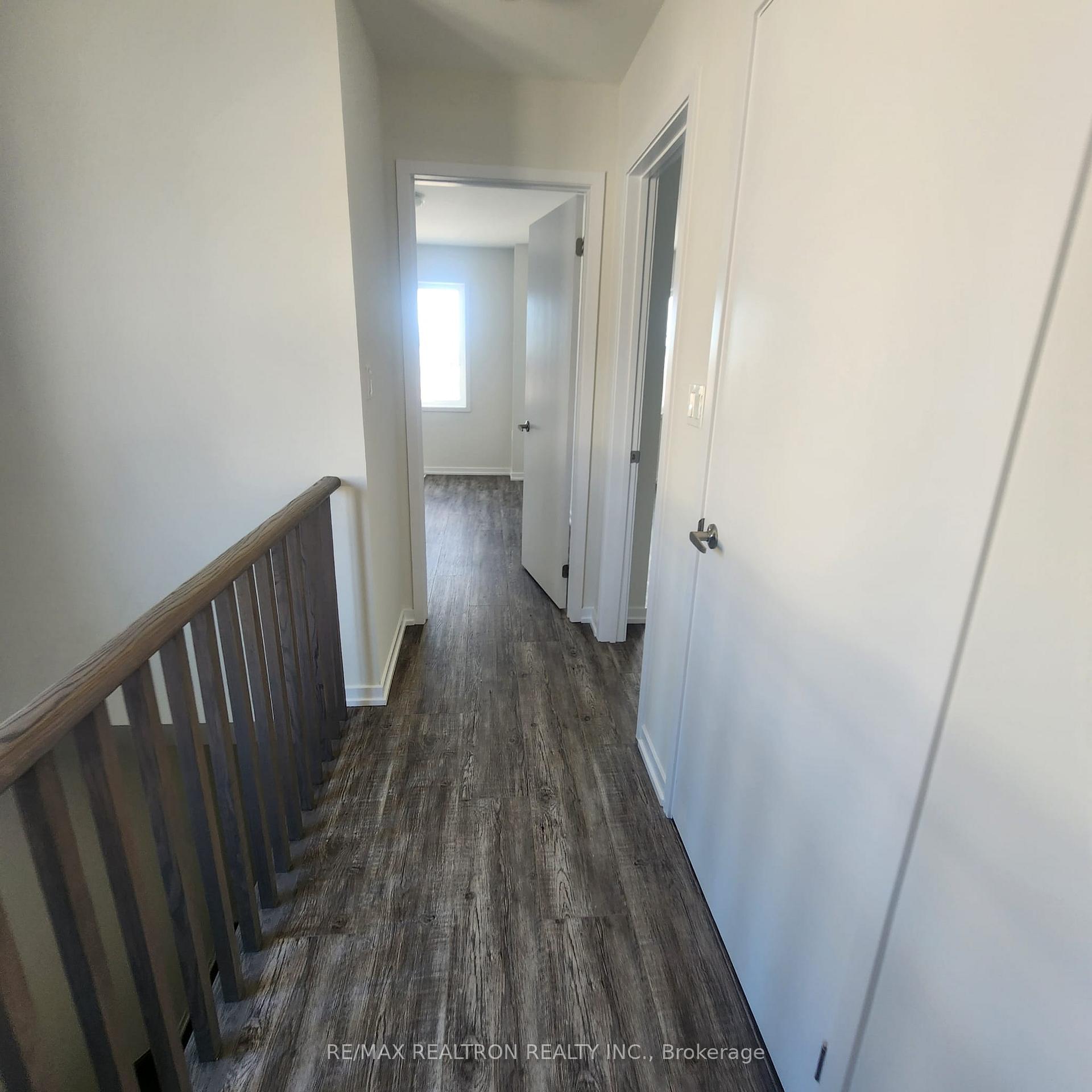 Photo 11 of 1550 Wheatcroft Drive, Oshawa, Kedron — HOMEH