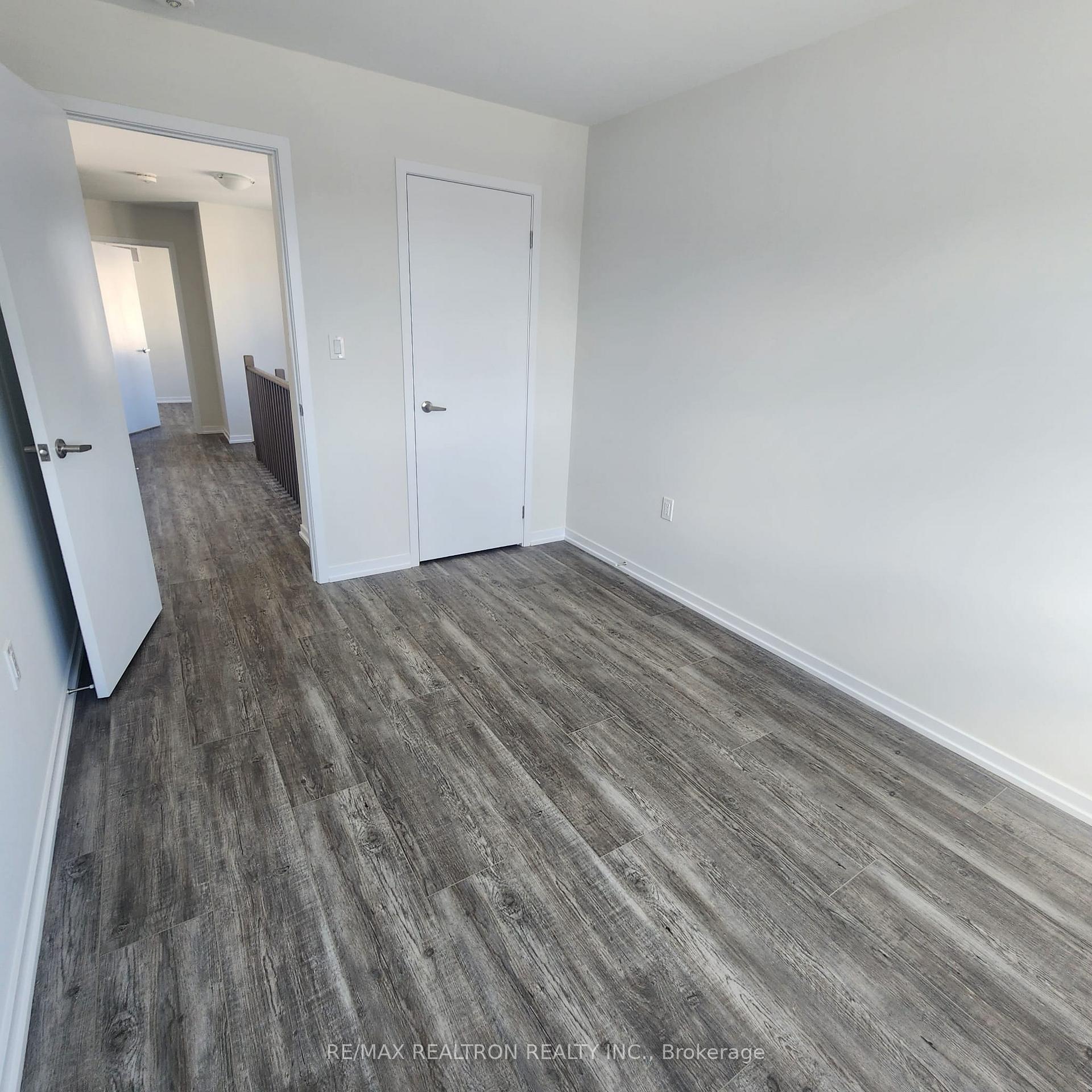 Photo 37 of 1550 Wheatcroft Drive, Oshawa, Kedron — HOMEH