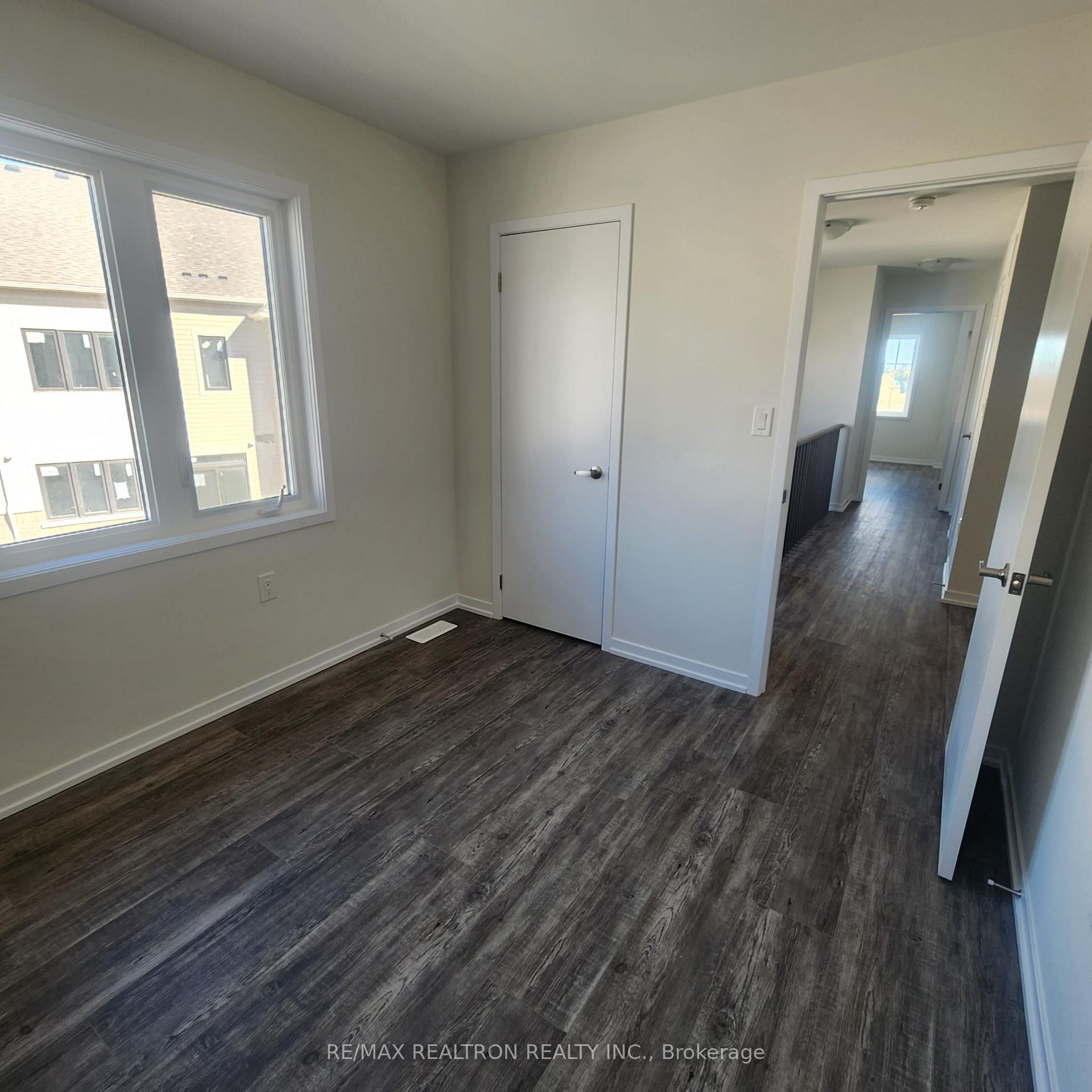 Photo 38 of 1550 Wheatcroft Drive, Oshawa, Kedron — HOMEH
