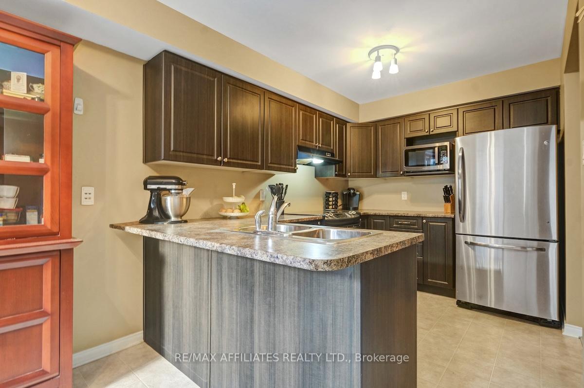 Photo 14 of 462 Templeford Avenue, Ottawa, Kanata - Emerald Meadows/Trailwest — HOMEH