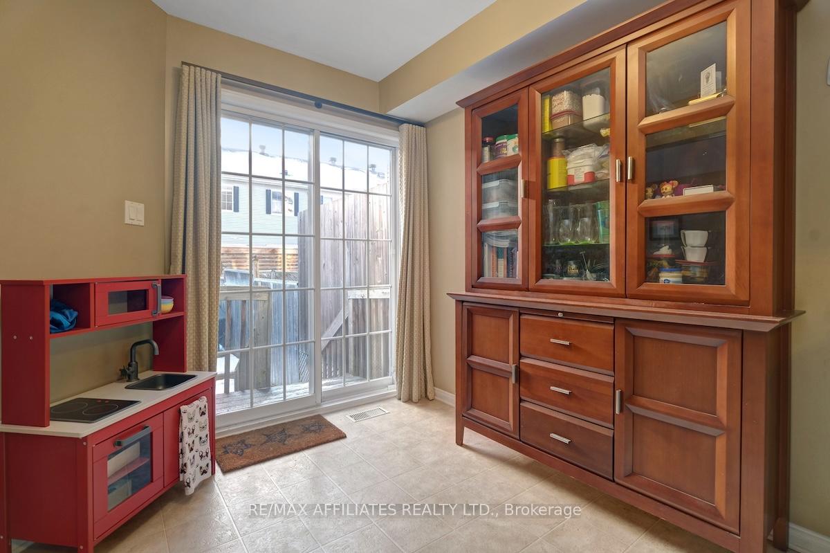 Photo 19 of 462 Templeford Avenue, Ottawa, Kanata - Emerald Meadows/Trailwest — HOMEH