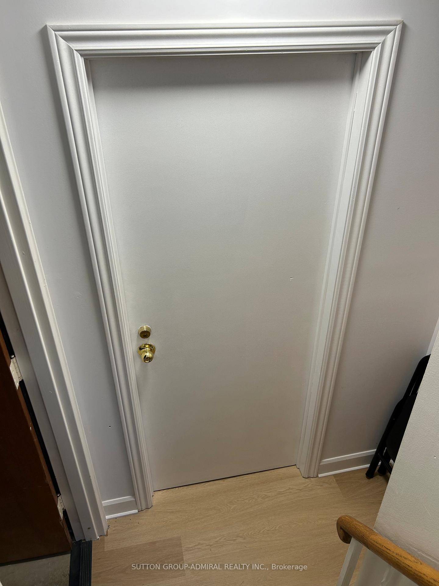 Photo 6 of Unit Lower, 289 Joicey Boulevard, Toronto, Bedford Park-Nortown — HOMEH