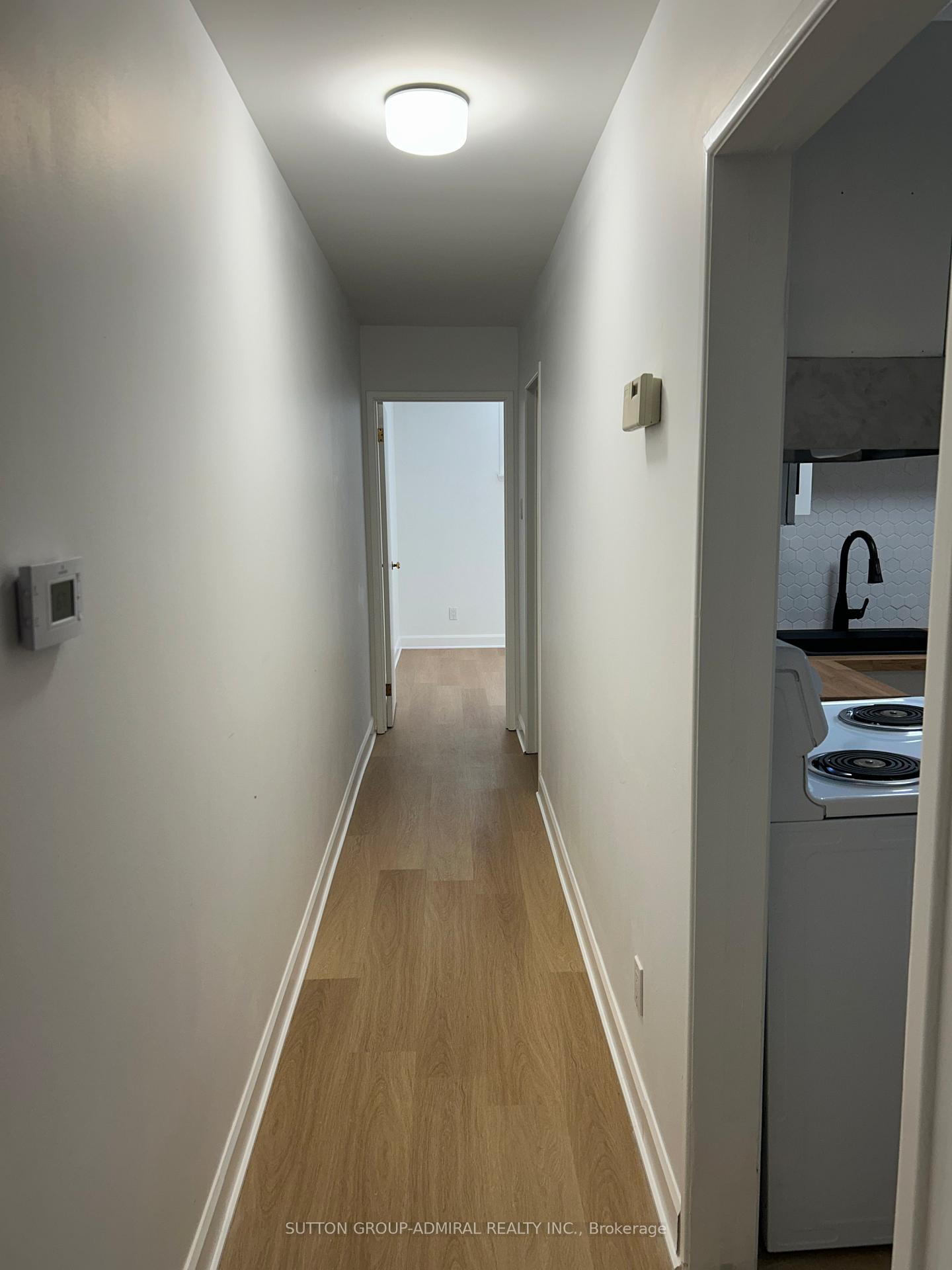 Photo 3 of Unit Lower, 289 Joicey Boulevard, Toronto, Bedford Park-Nortown — HOMEH