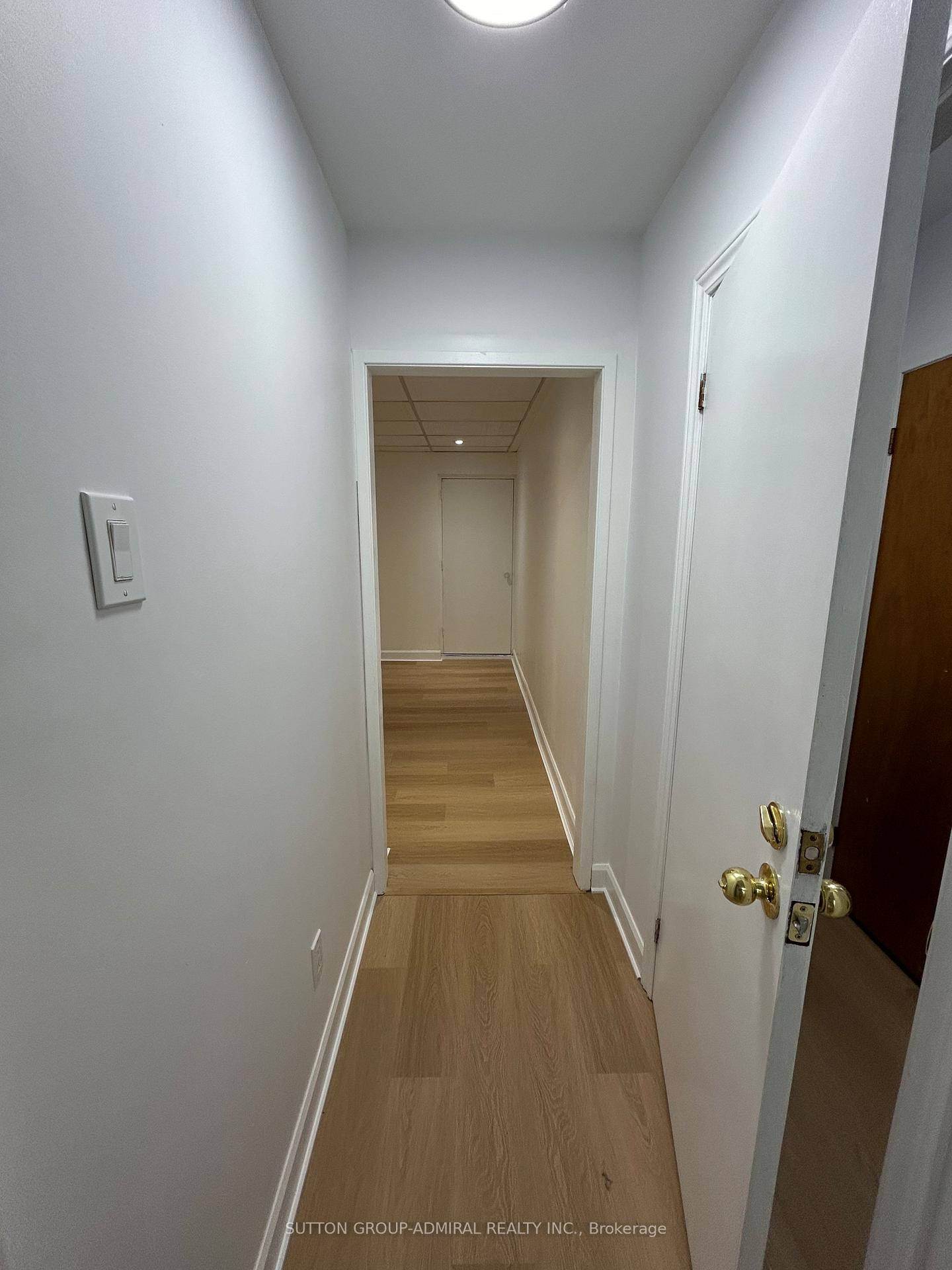 Photo 10 of Unit Lower, 289 Joicey Boulevard, Toronto, Bedford Park-Nortown — HOMEH