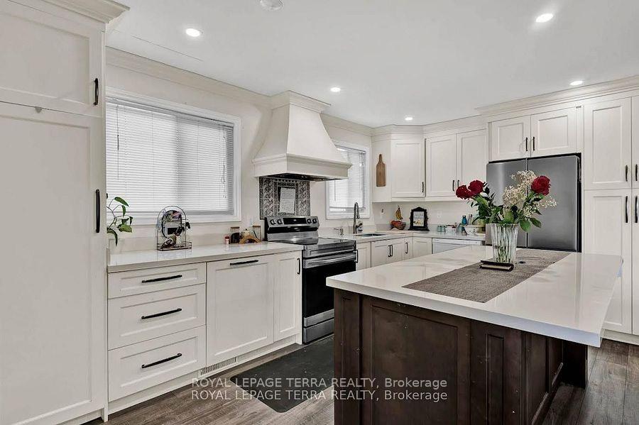Photo 20 of Unit Upper, 50 Ashburn Crescent, Vaughan, East Woodbridge — HOMEH
