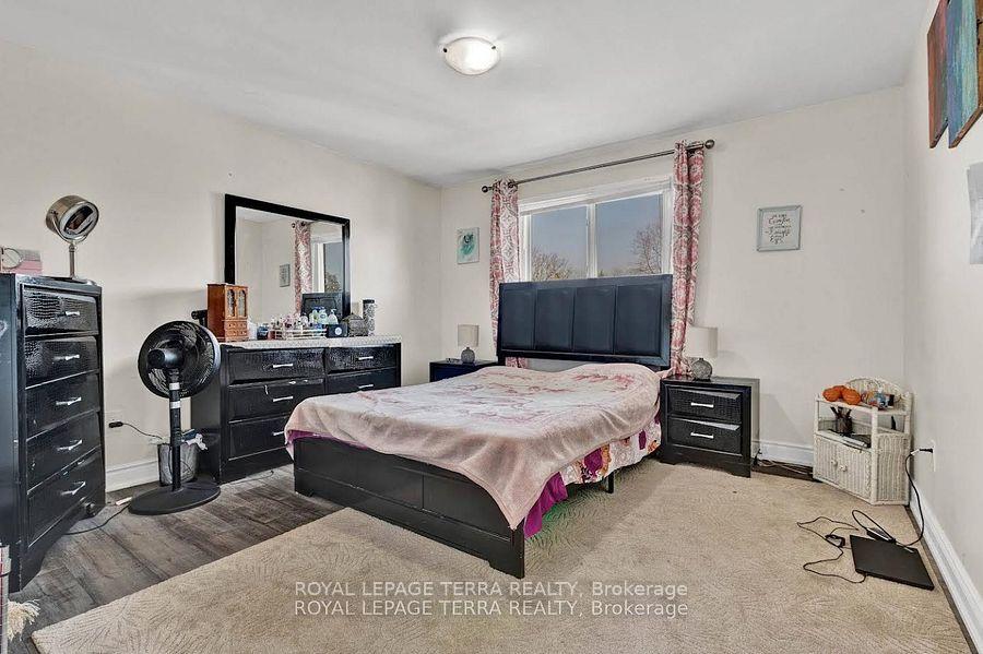Photo 19 of Unit Upper, 50 Ashburn Crescent, Vaughan, East Woodbridge — HOMEH