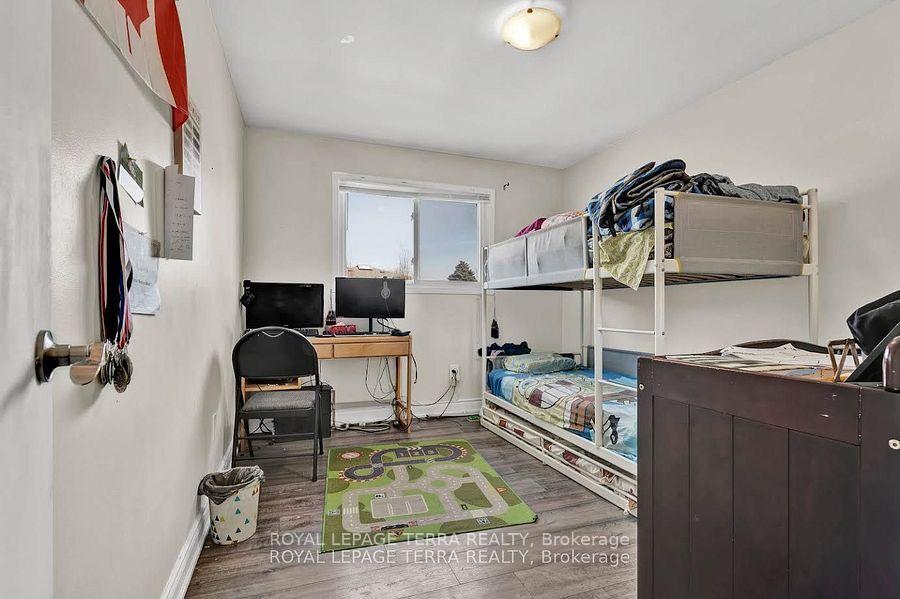 Photo 18 of Unit Upper, 50 Ashburn Crescent, Vaughan, East Woodbridge — HOMEH