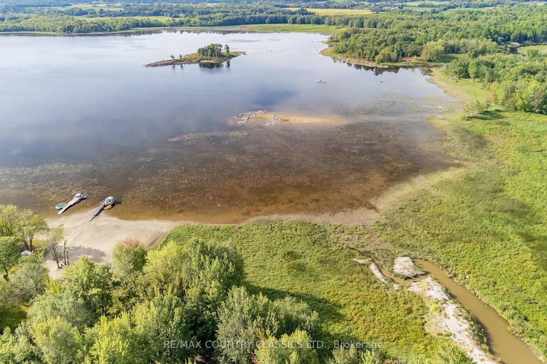 Photo 2 of 50 Sullivan Point Road, Laurentian Valley — HOMEH