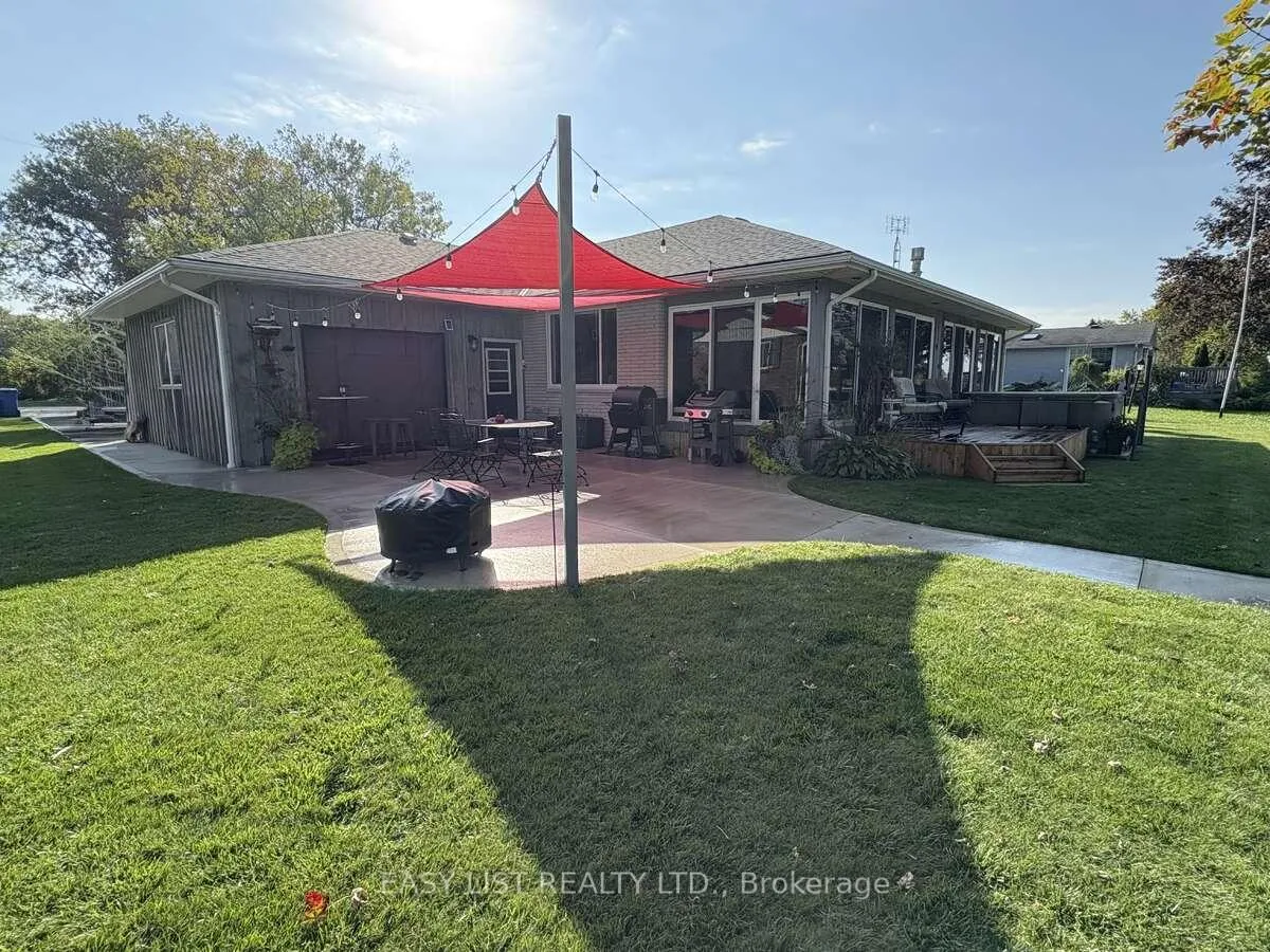 Photo 5 of 767 Reaume Drive, Lakeshore — HOMEH