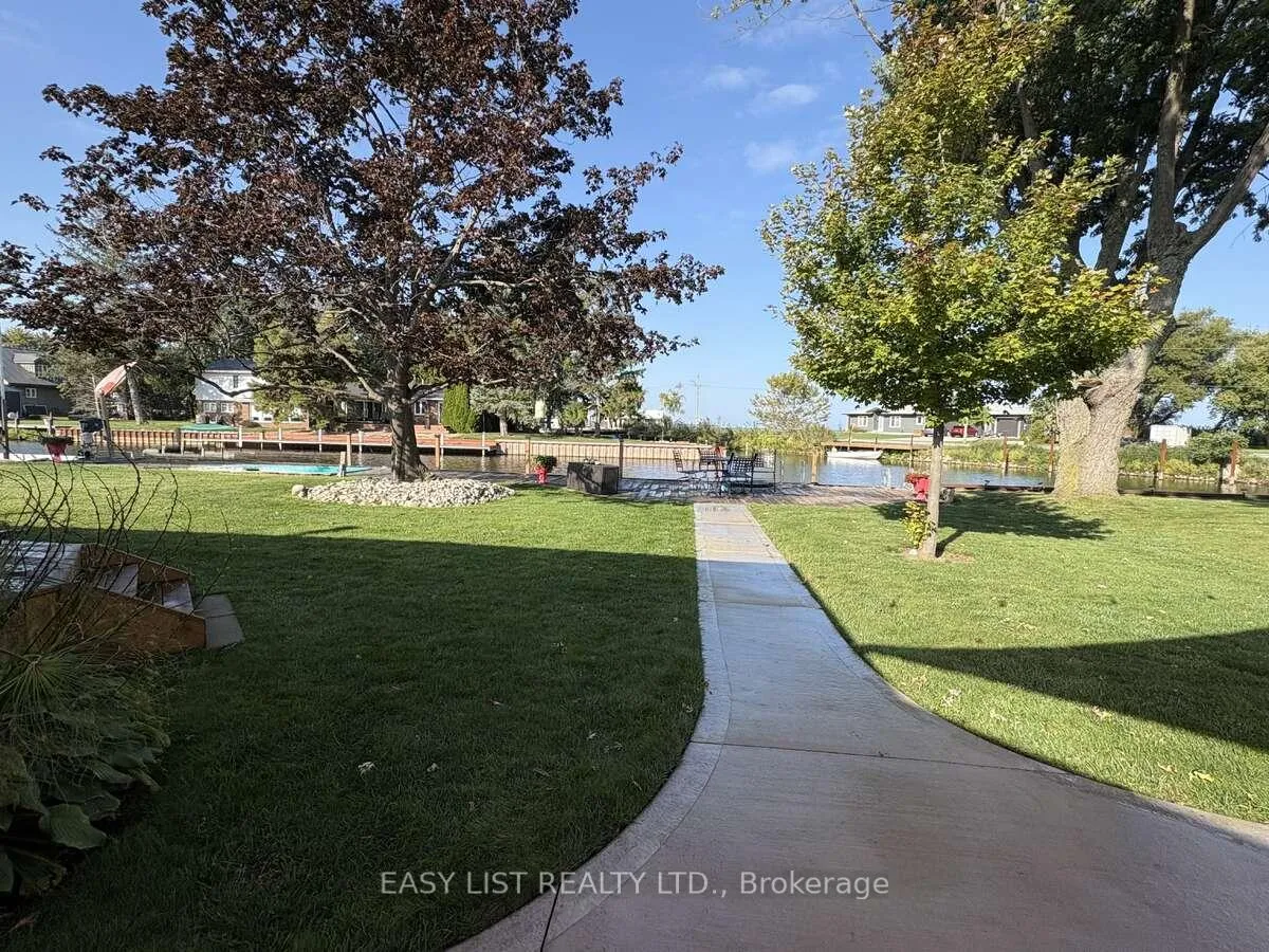 Photo 7 of 767 Reaume Drive, Lakeshore — HOMEH