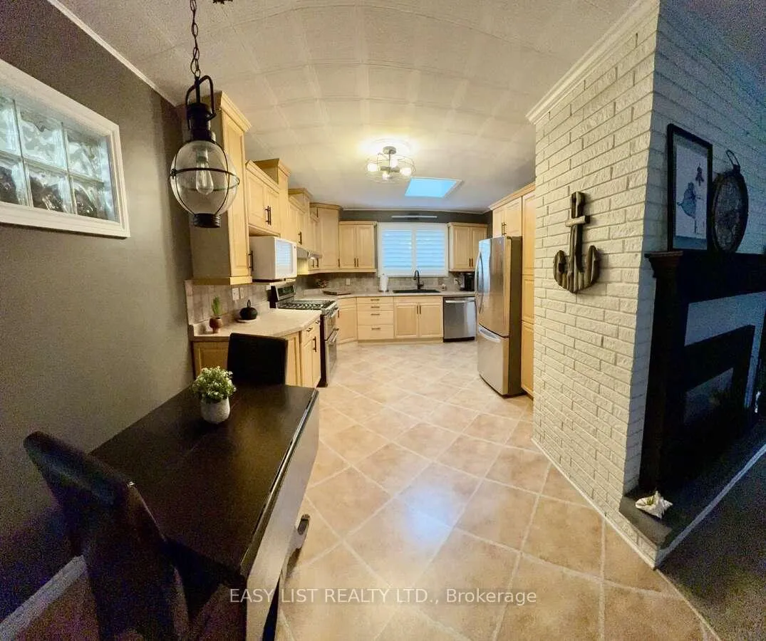Photo 12 of 767 Reaume Drive, Lakeshore — HOMEH