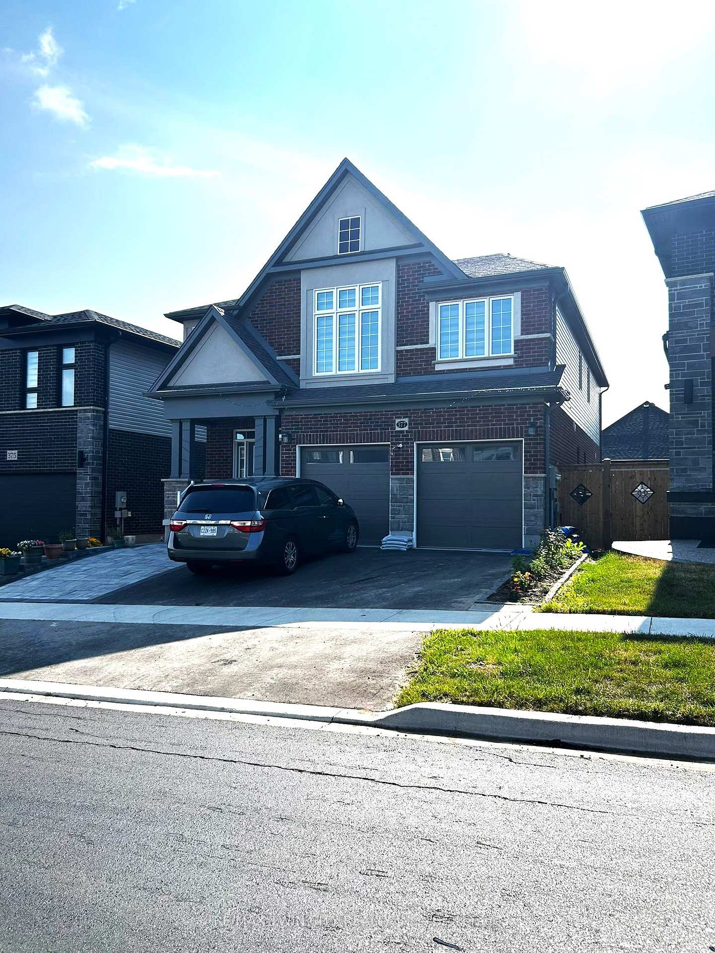 Photo 1 of 377 Chokecherry Crescent, Waterloo — HOMEH