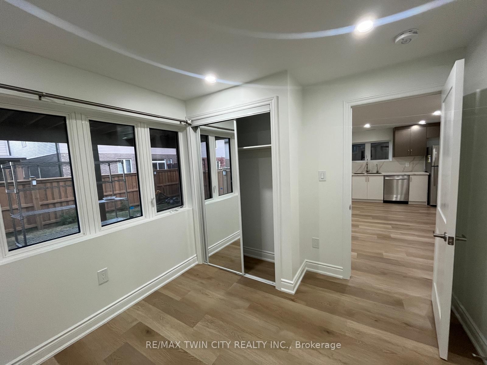 Photo 13 of 377 Chokecherry Crescent, Waterloo — HOMEH