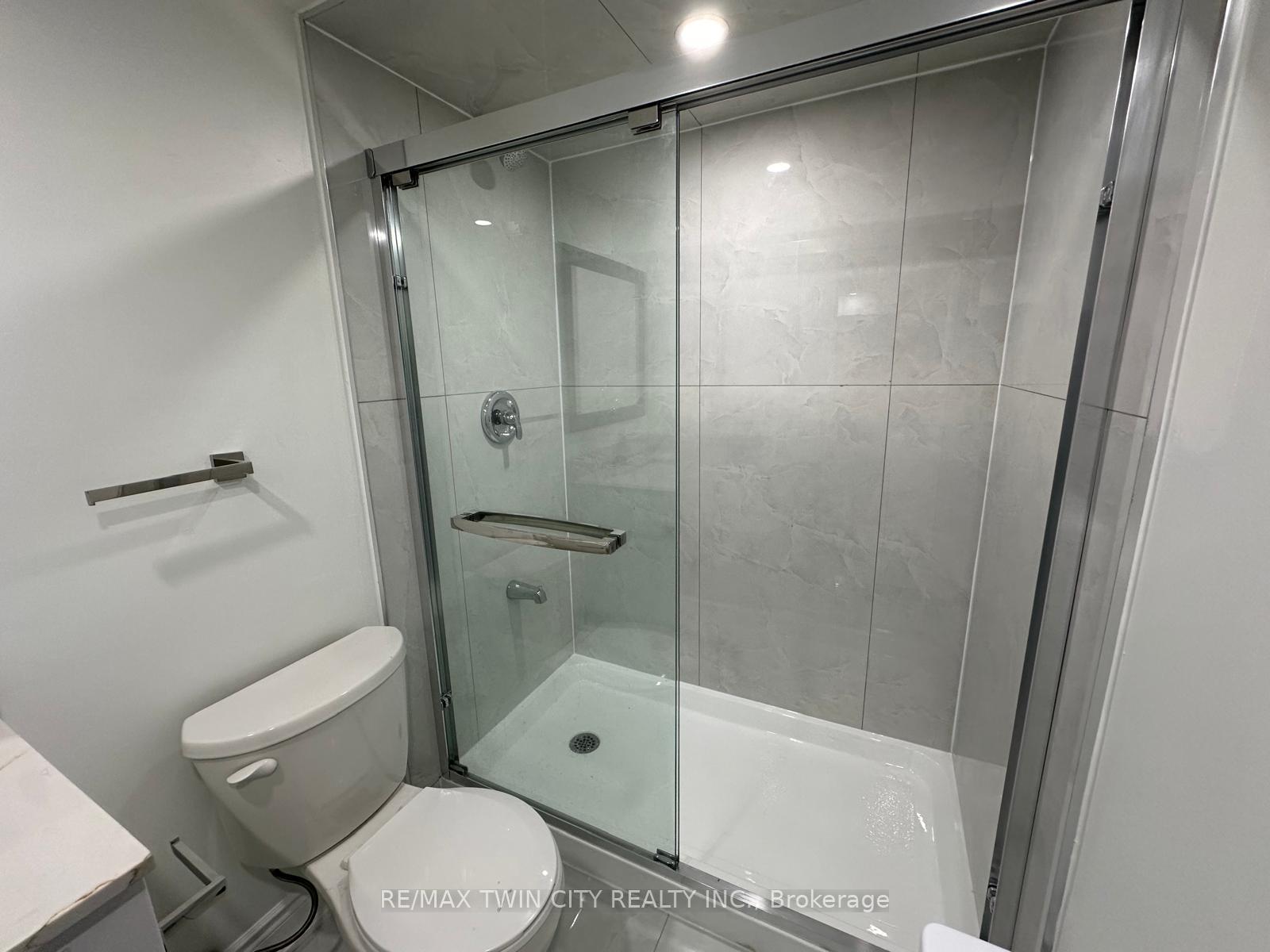 Photo 9 of 377 Chokecherry Crescent, Waterloo — HOMEH