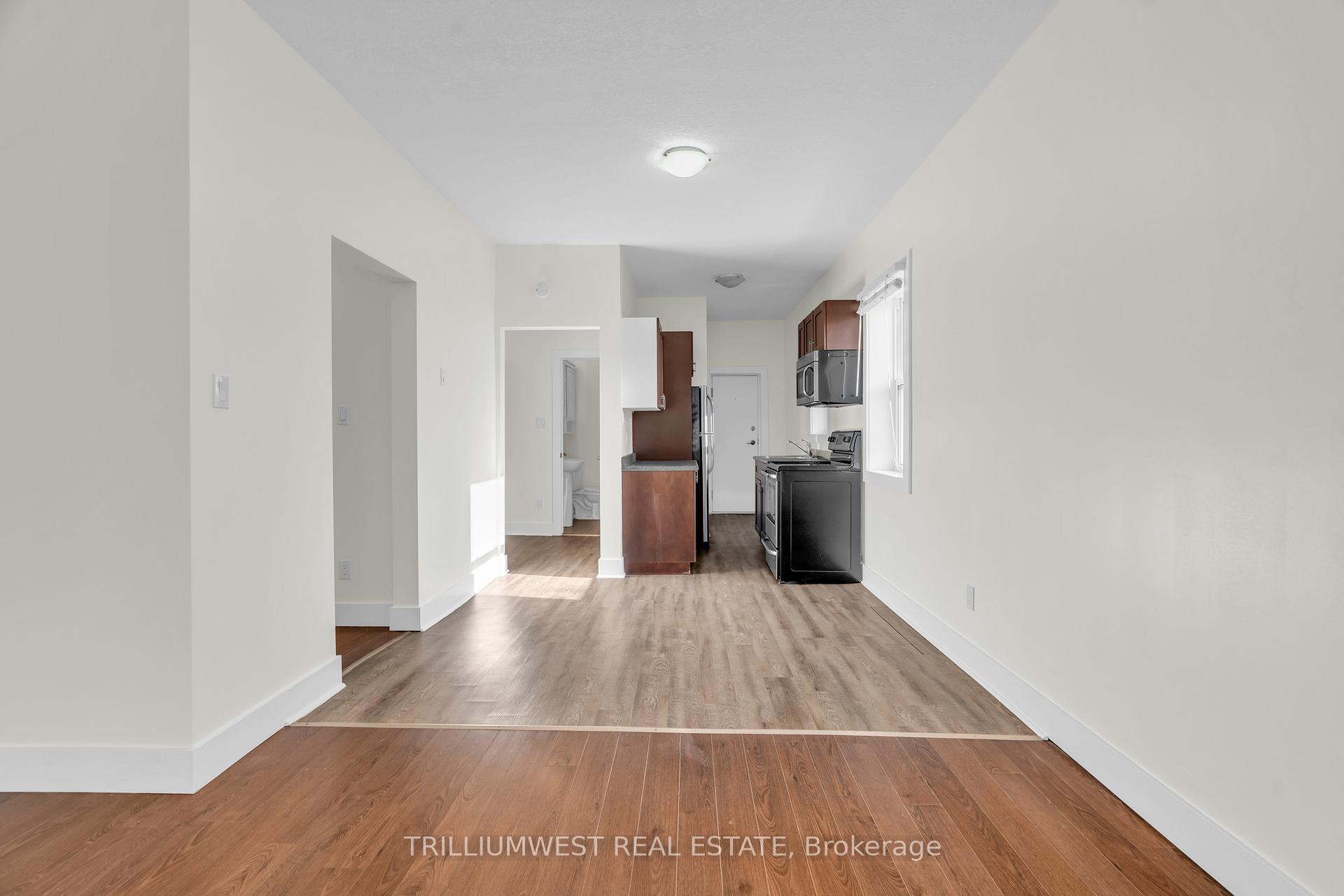 Photo 7 of Unit Unit B (Main), 98 Church Street, Kitchener — HOMEH