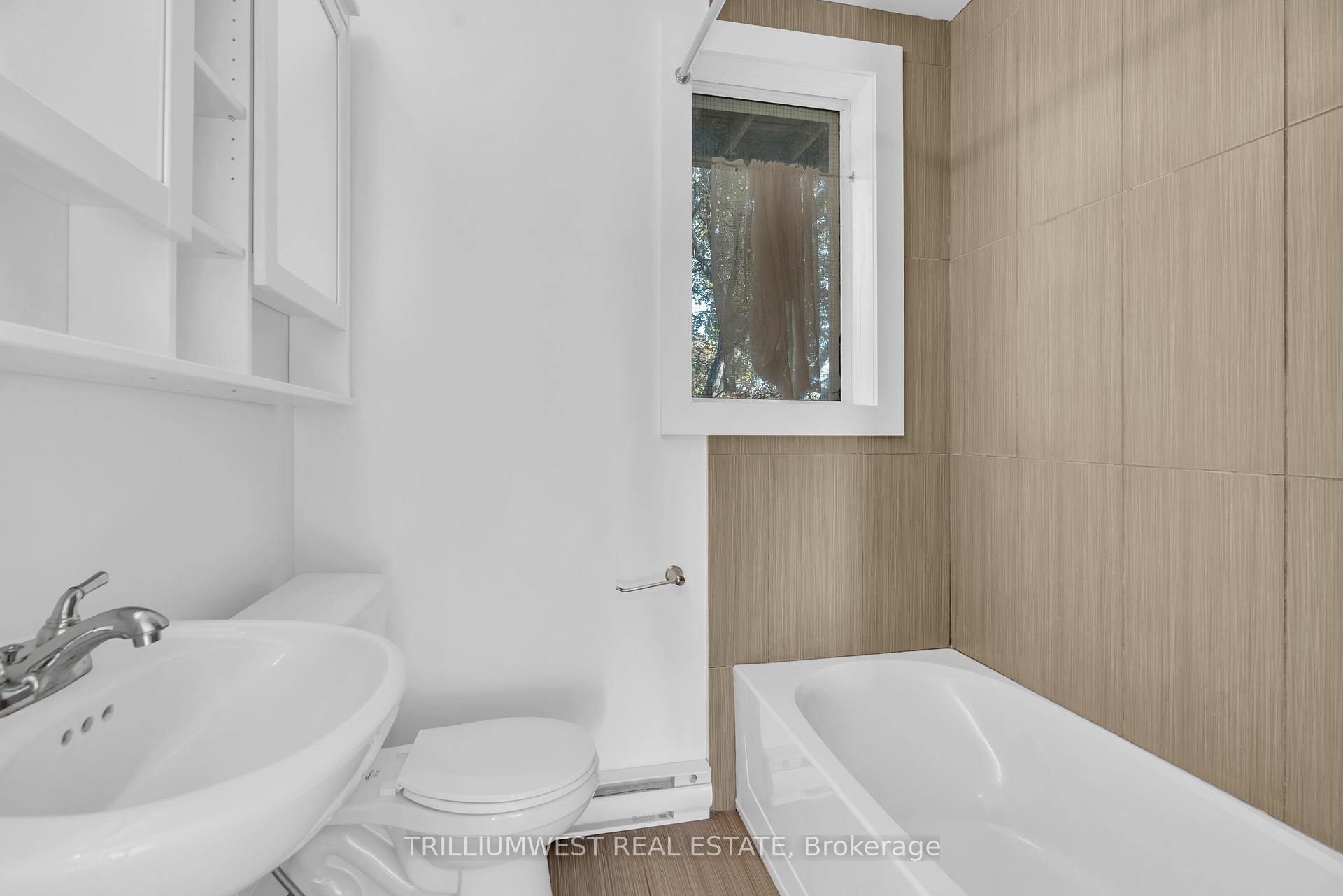Photo 16 of Unit Unit B (Main), 98 Church Street, Kitchener — HOMEH