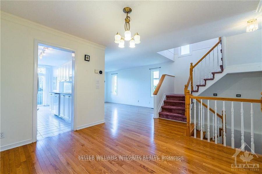 Photo 5 of 3187 Uplands Drive, Ottawa, Hunt Club Woods — HOMEH