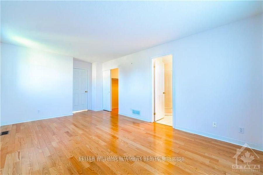 Photo 15 of 3187 Uplands Drive, Ottawa, Hunt Club Woods — HOMEH