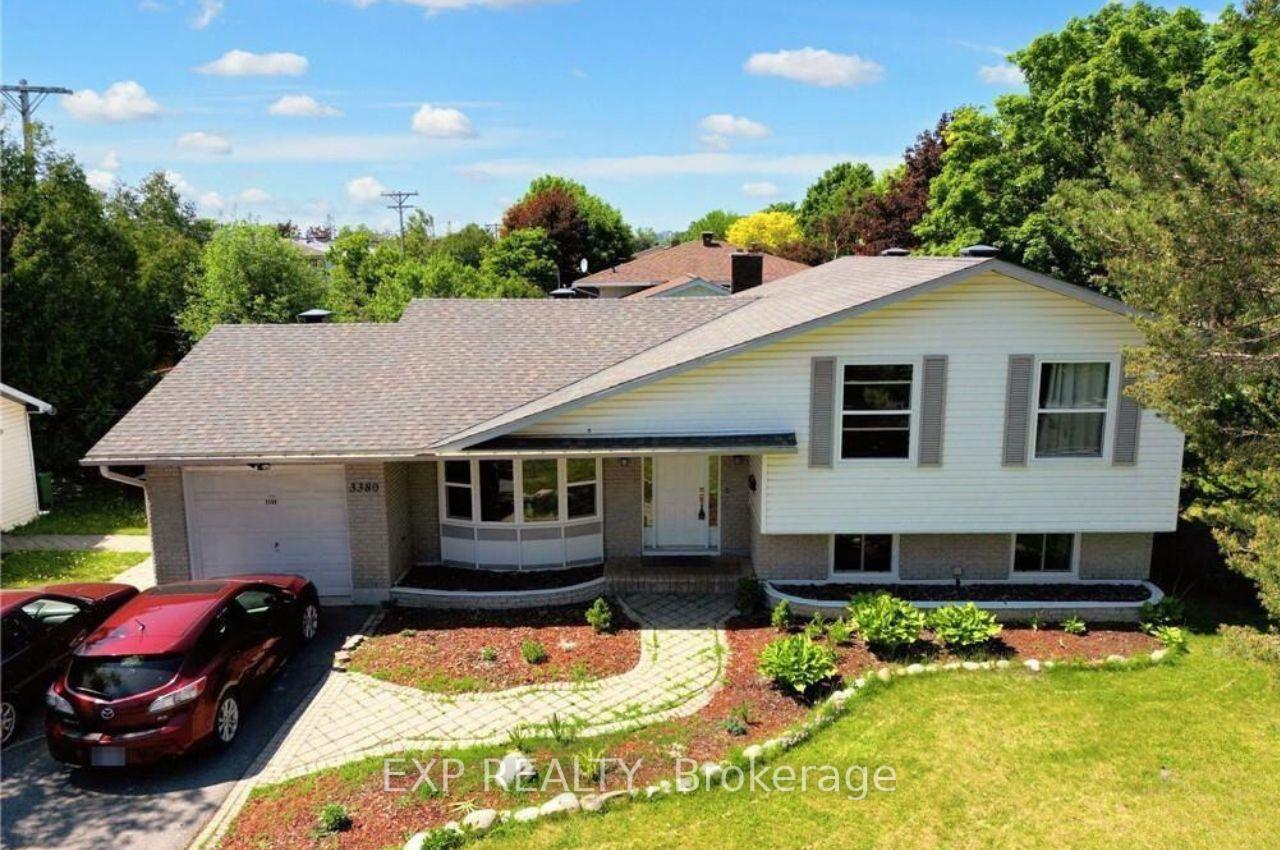 Photo 1 of 3380 Clearwater Crescent, Ottawa, South Keys — HOMEH