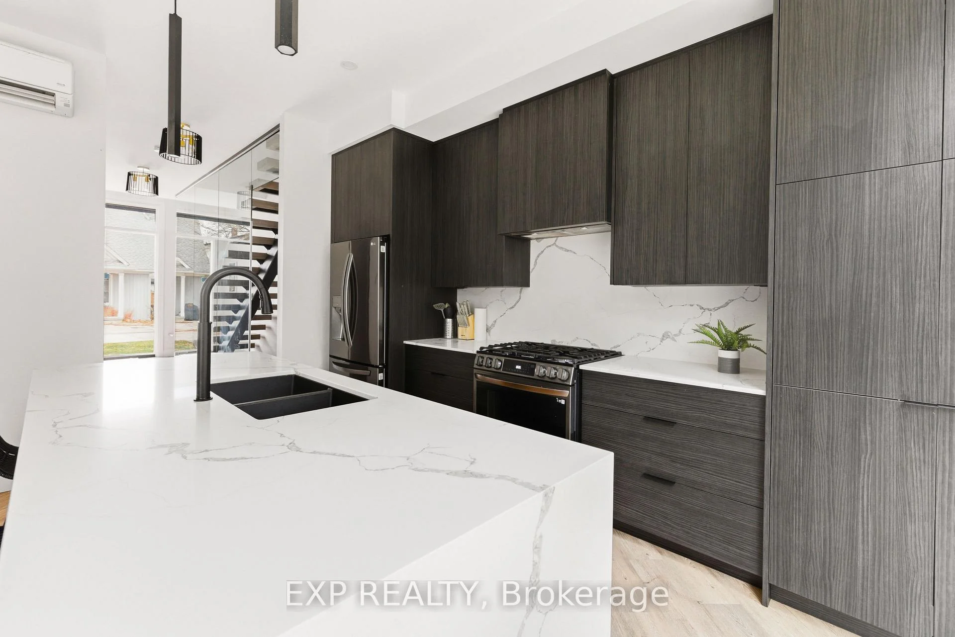 Photo 18 of 26 Huron Street, Lambton Shores, Grand Bend — HOMEH