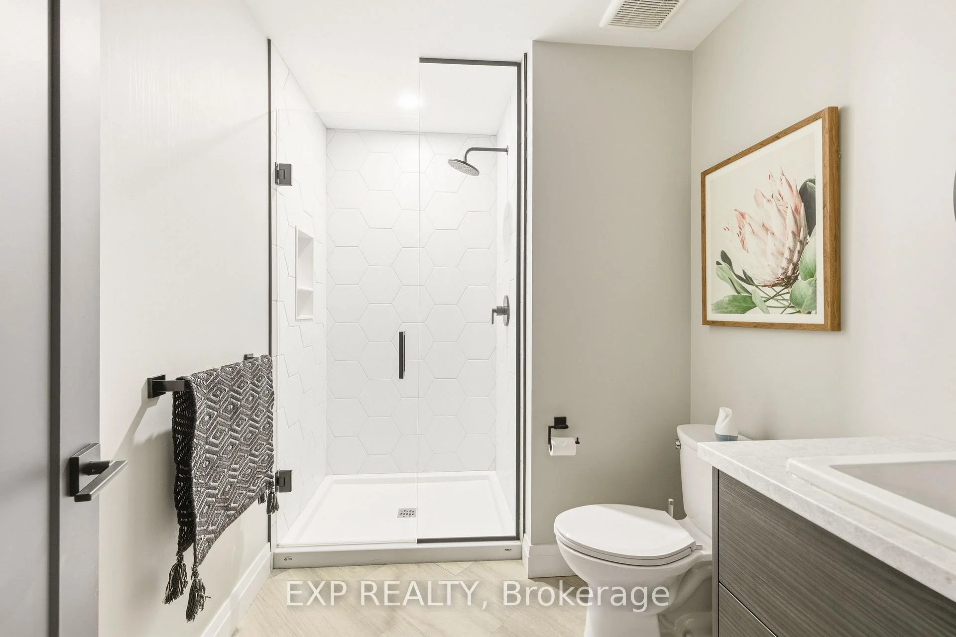 Photo 36 of 26 Huron Street, Lambton Shores, Grand Bend — HOMEH