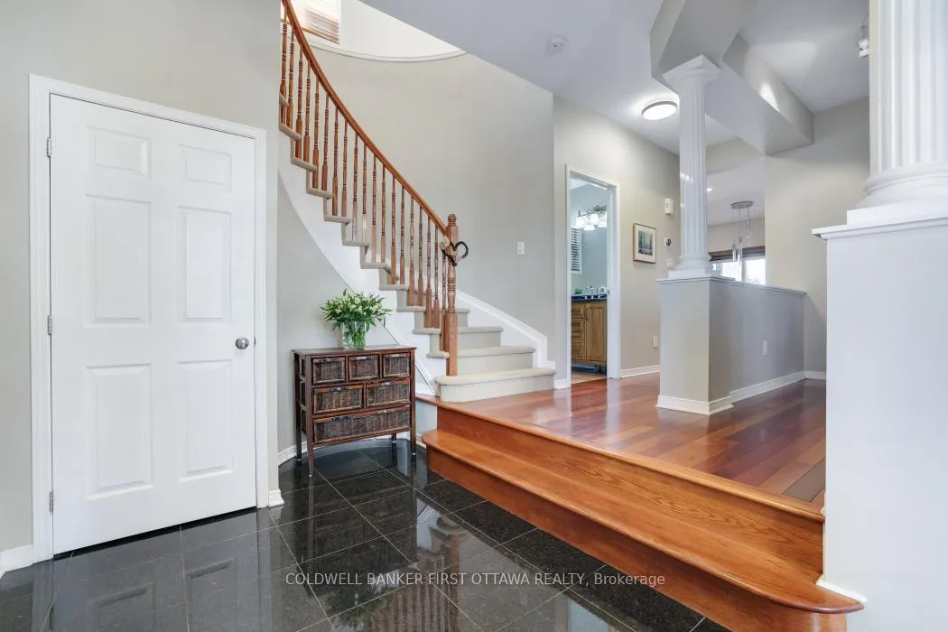 Photo 5 of 104 Streamside Crescent, Ottawa, Kanata - Morgan's Grant/South March — HOMEH