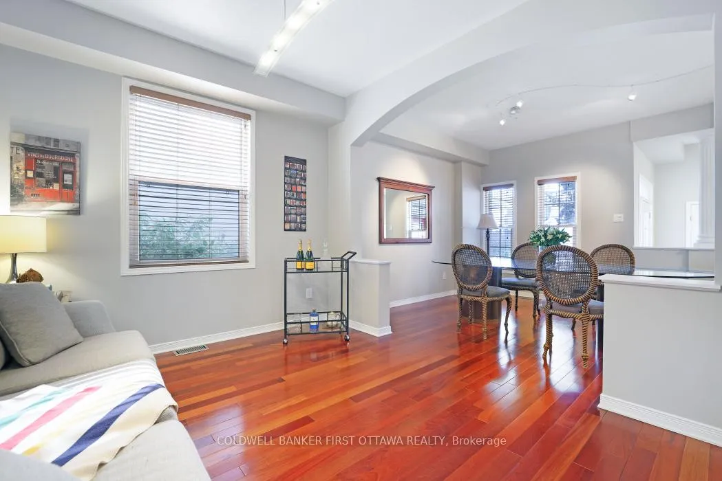 Photo 11 of 104 Streamside Crescent, Ottawa, Kanata - Morgan's Grant/South March — HOMEH