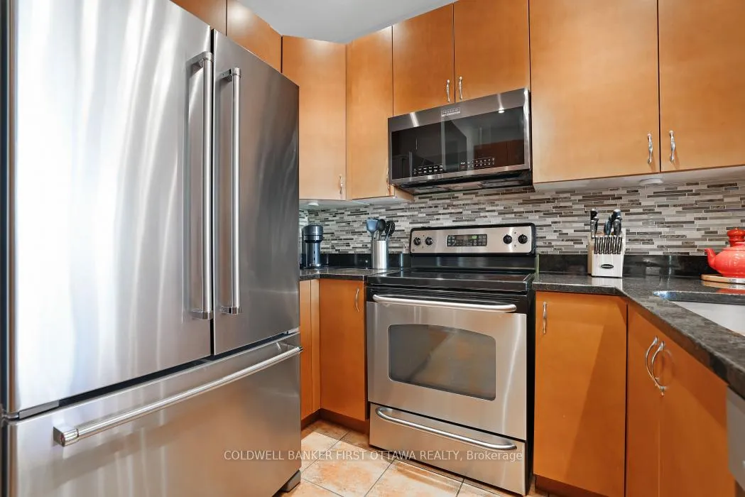 Photo 15 of 104 Streamside Crescent, Ottawa, Kanata - Morgan's Grant/South March — HOMEH