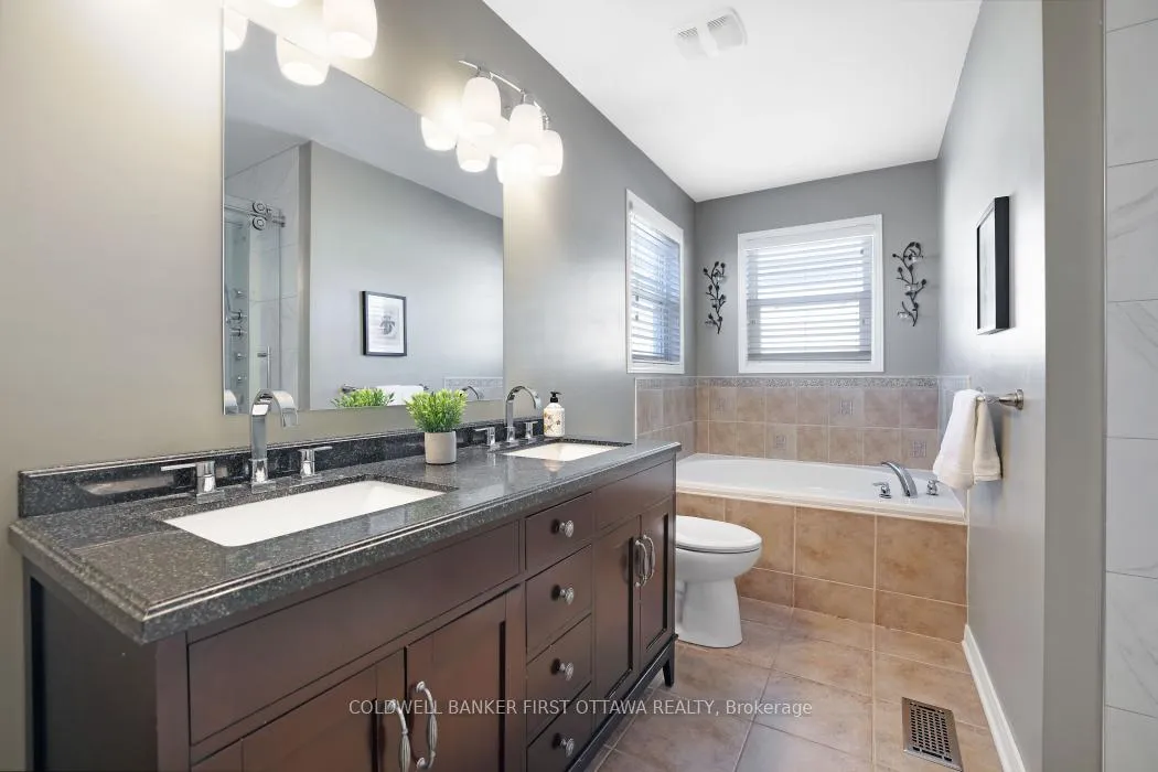 Photo 32 of 104 Streamside Crescent, Ottawa, Kanata - Morgan's Grant/South March — HOMEH