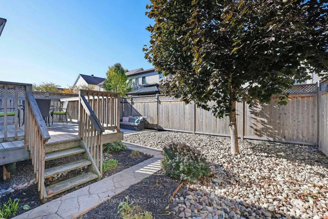 Photo 36 of 104 Streamside Crescent, Ottawa, Kanata - Morgan's Grant/South March — HOMEH